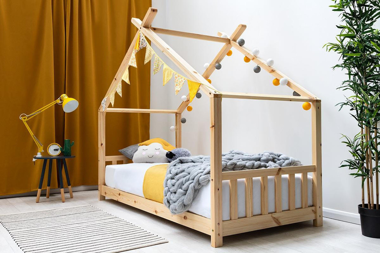 Kids Canopy Pine House Bed