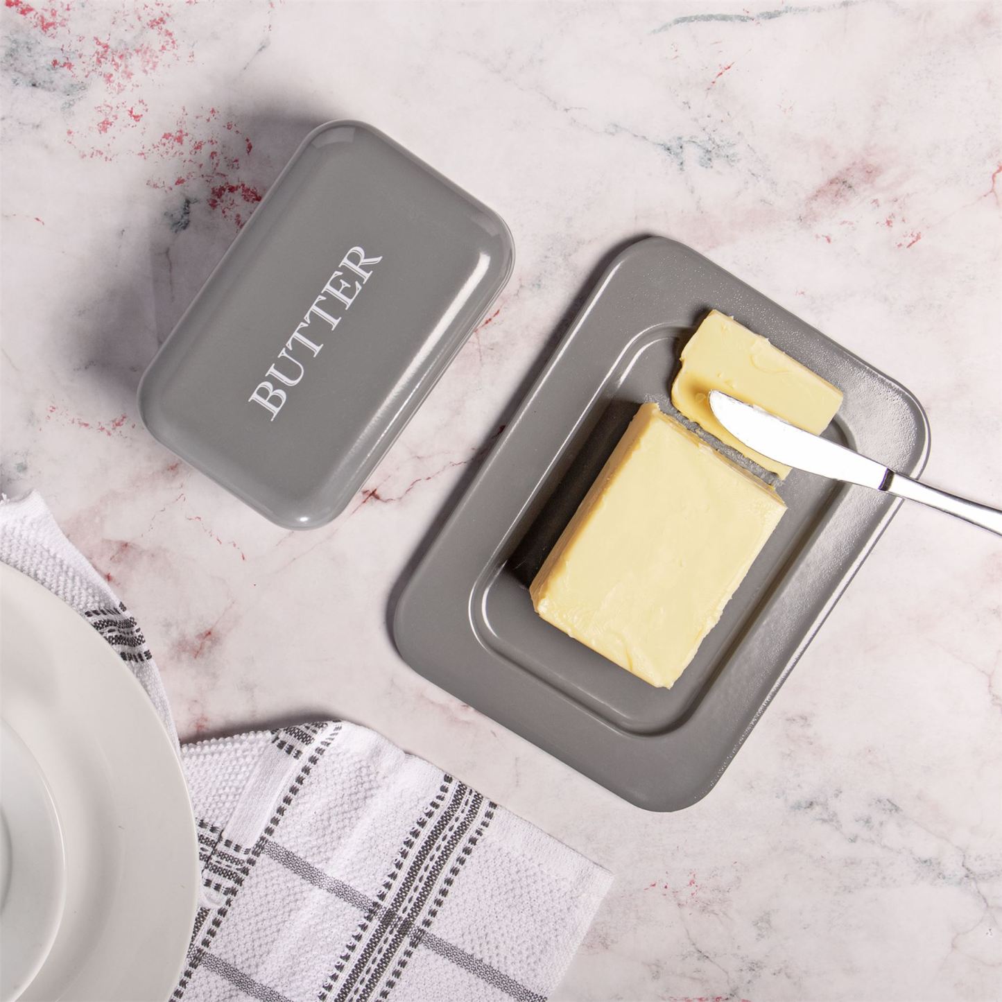 Butter Dish with Lid in Grey | M&W