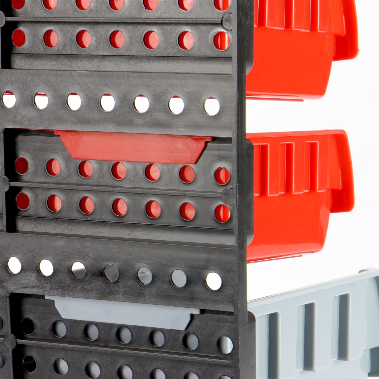 Wall Mounted DIY Storage Bins & Backboards | Pukkr
