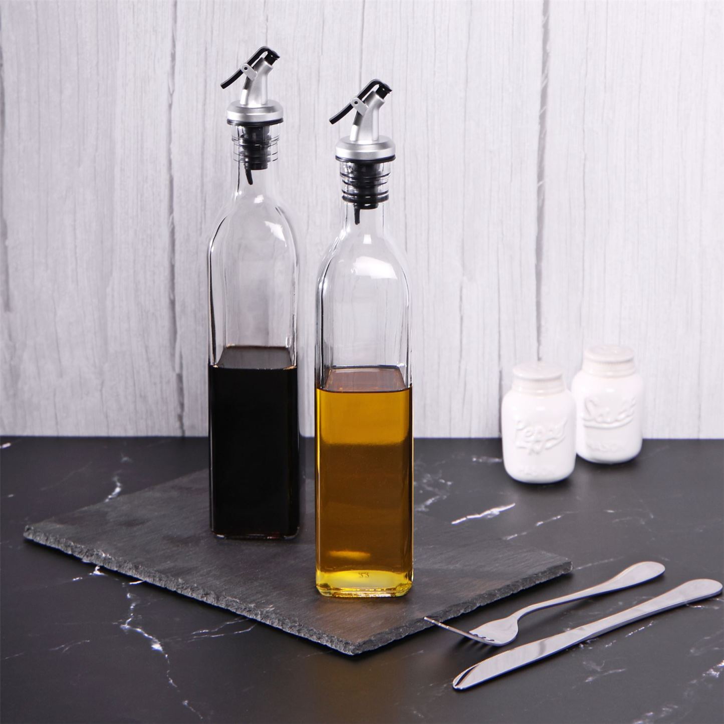 Oil and Vinegar Dispenser Bottles - 500ml Pack of 4 | M&W