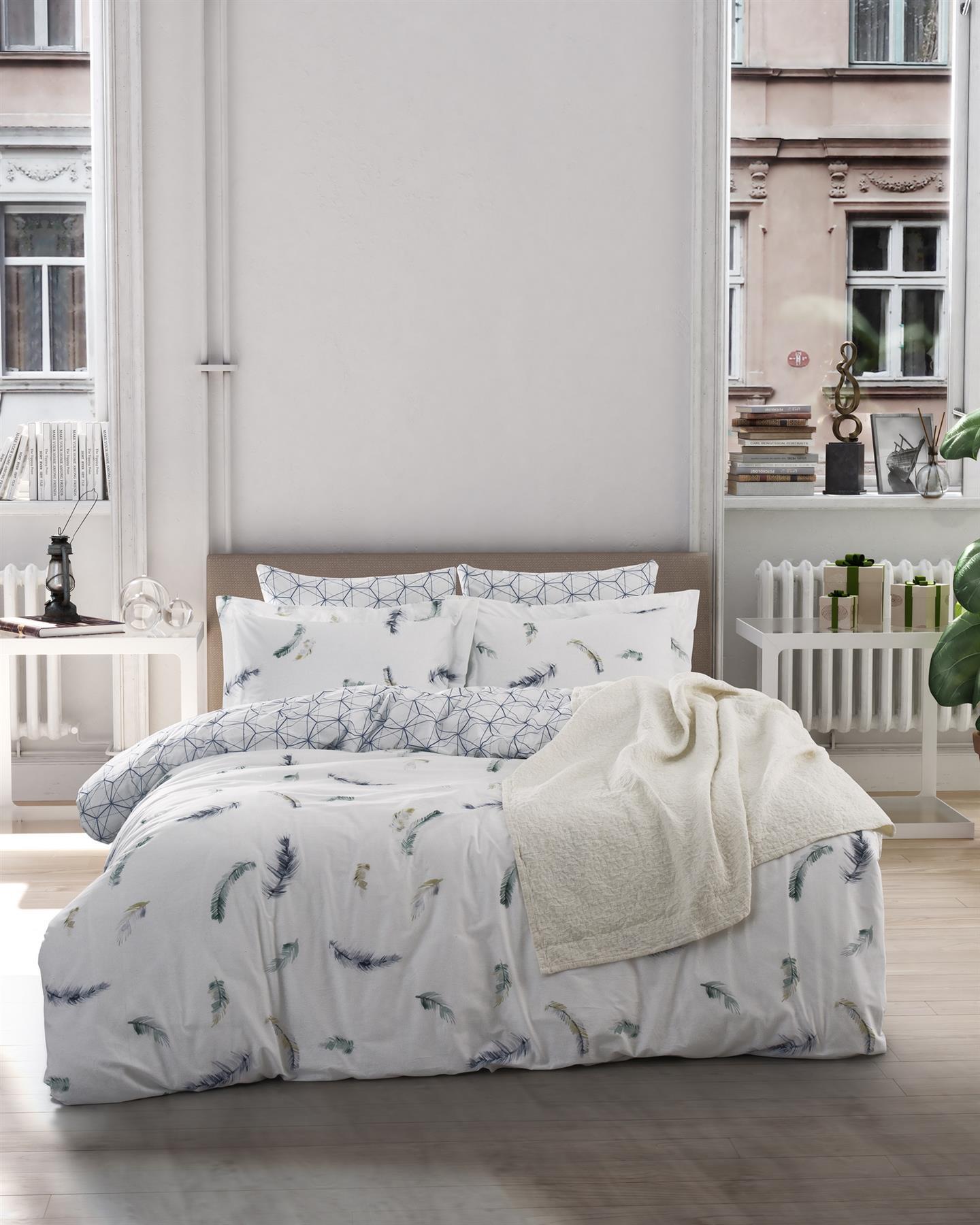 Paradise White Dark Blue Green Ranforce Single Quilt Cover Set (DE)