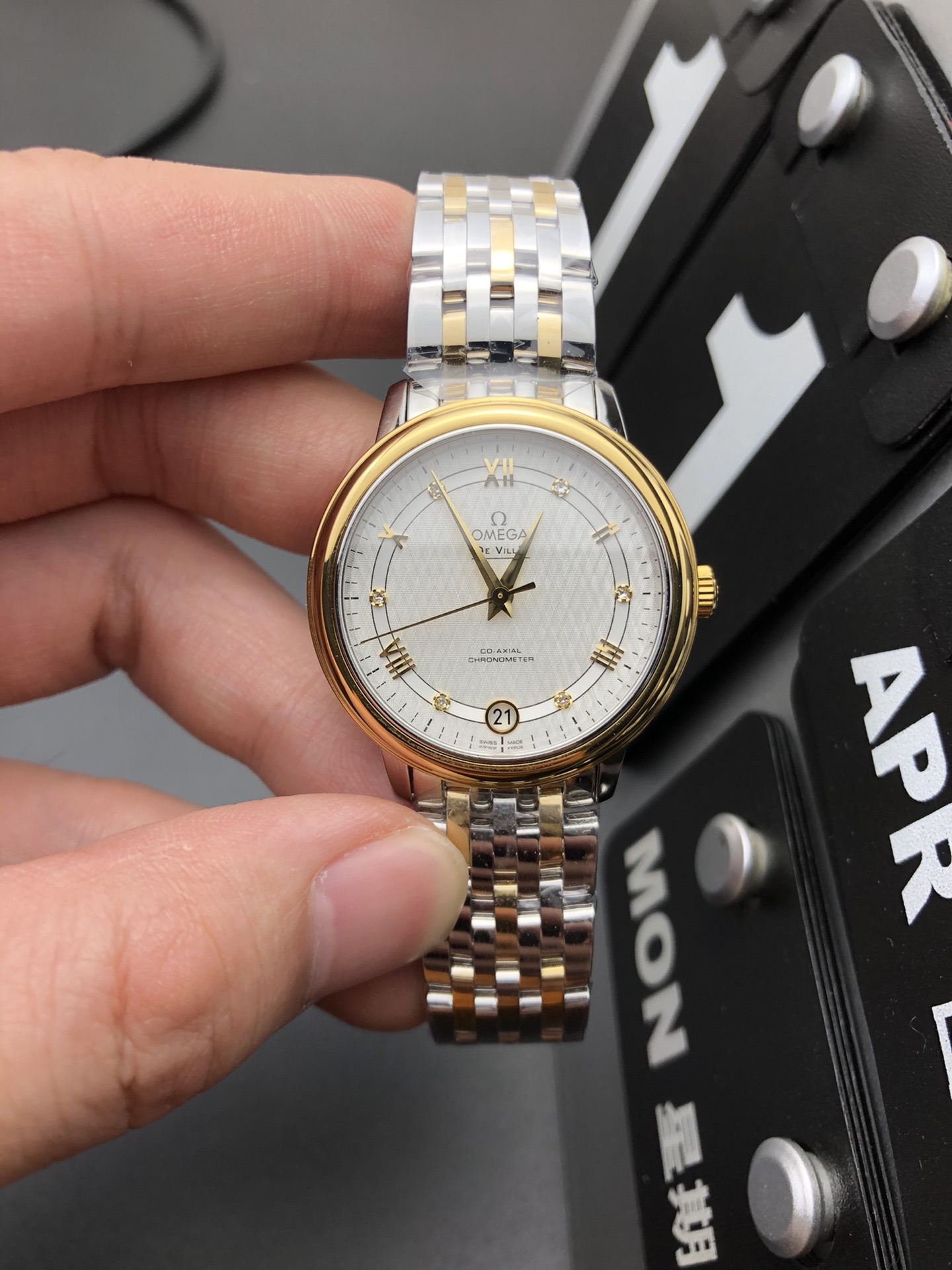  Omega