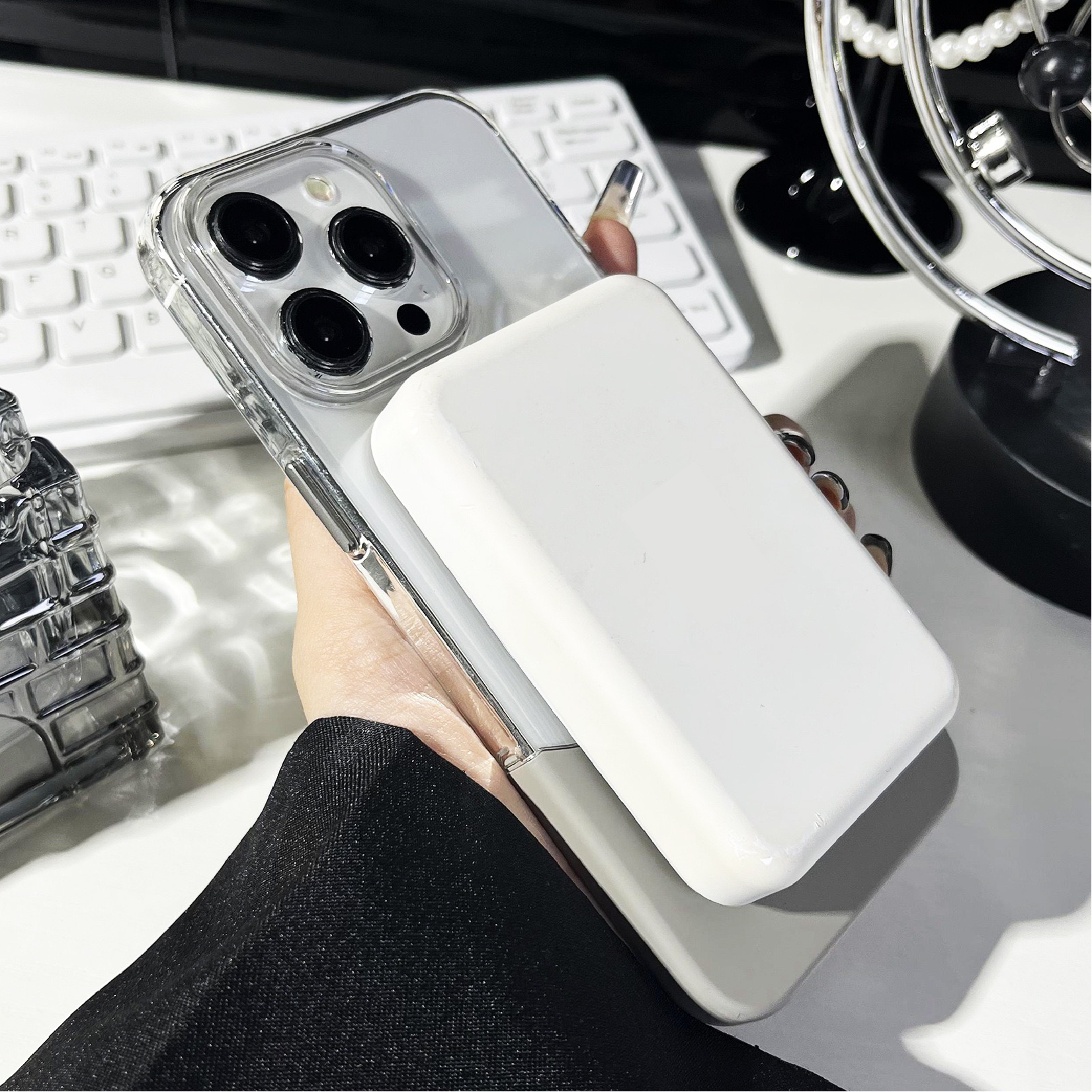 2-in-1 Spliced Magnetic Phone Case