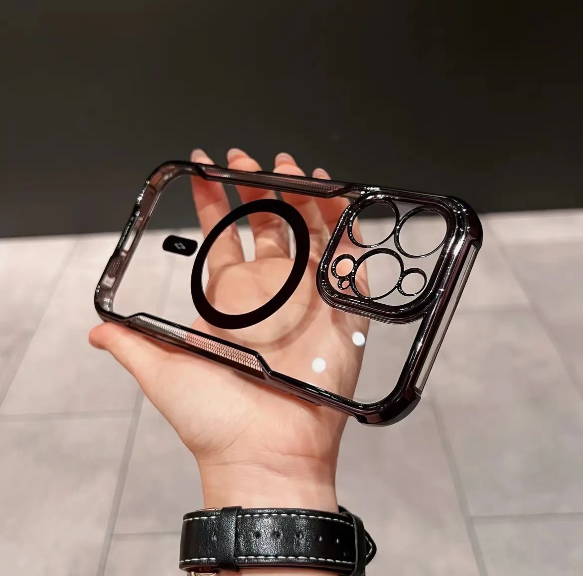 Electroplated Slim Waist Anti-fall Magnetic Phone Case