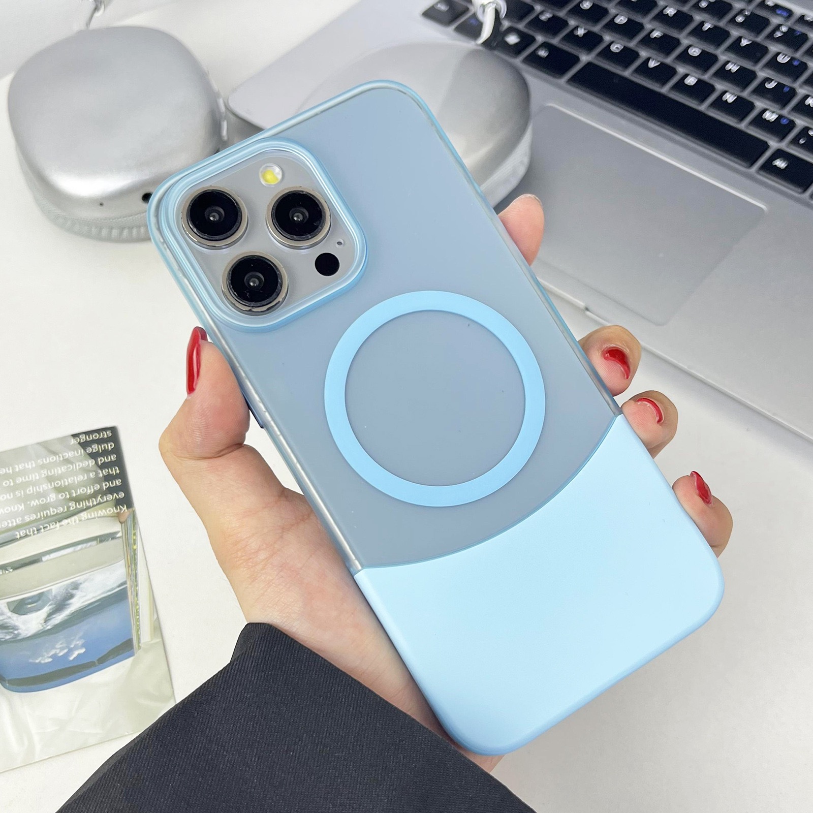 Frosted 2-in-1 Spliced Magnetic Phone Case