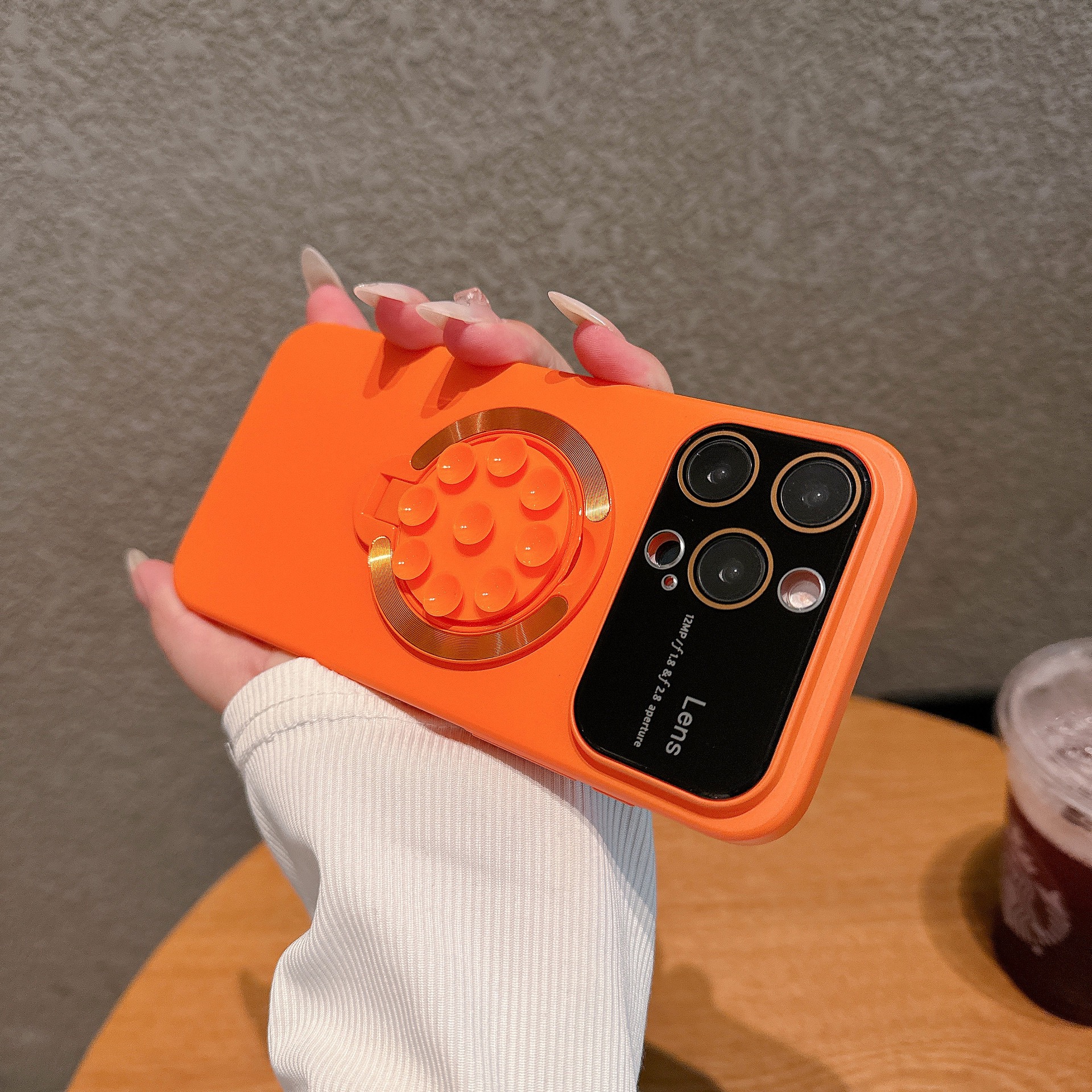 Large window lens protection suction cup magnetic stand phone case