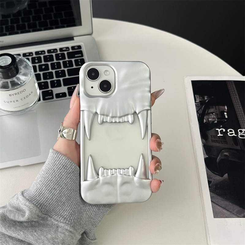 2025 New Cool Hollow Skull Tiger Tooth Shape Mobile Phone Case