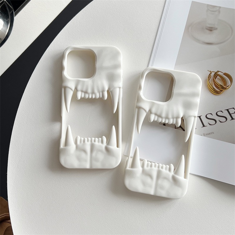 2025 New Cool Hollow Skull Tiger Tooth Shape Mobile Phone Case