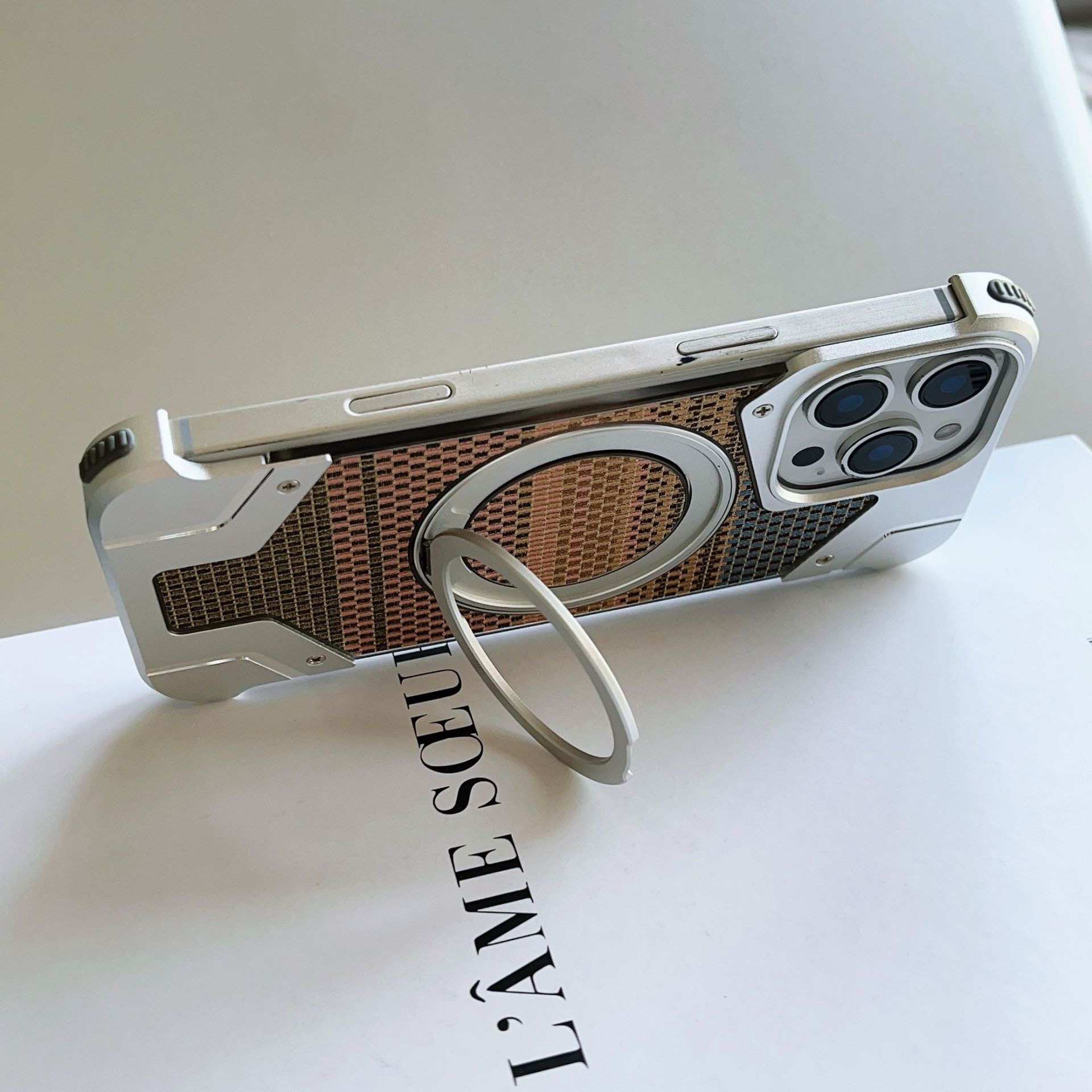 Gold wire silver aluminum alloy heat dissipation bracket magnetic mobile phone case