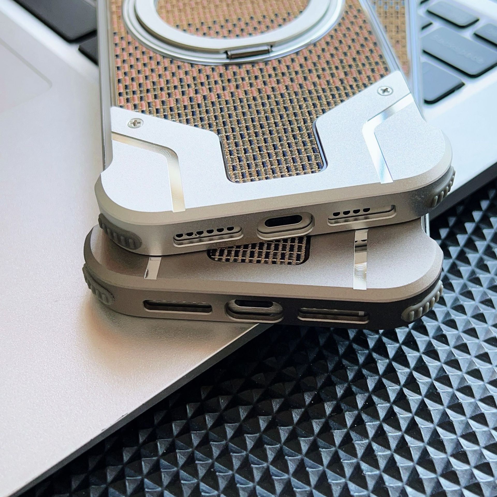 Gold wire silver aluminum alloy heat dissipation bracket magnetic mobile phone case