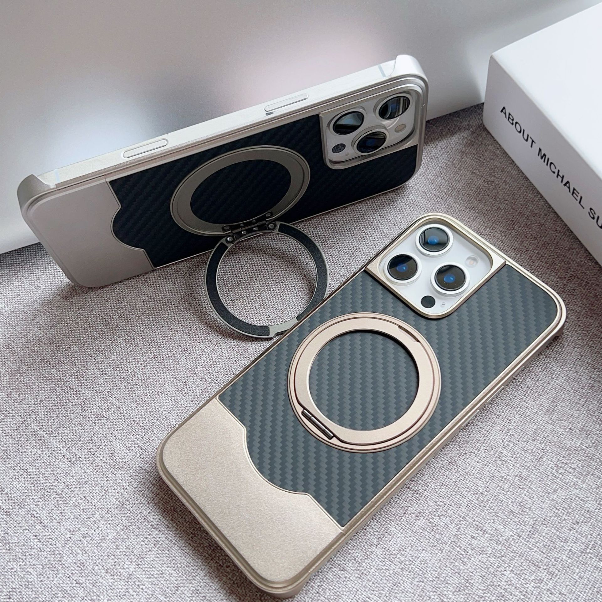 Metal Telescopic Buckle Bracket Magnetic Phone Case