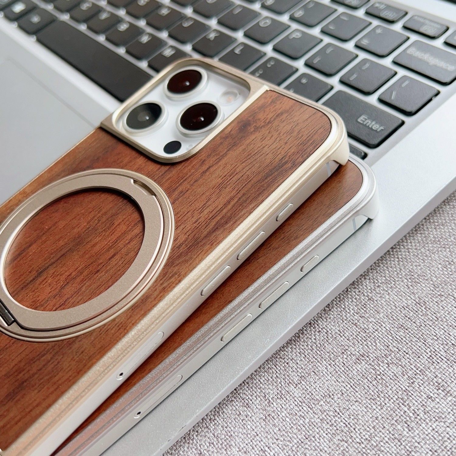 Metal Telescopic Buckle Bracket Magnetic Phone Case