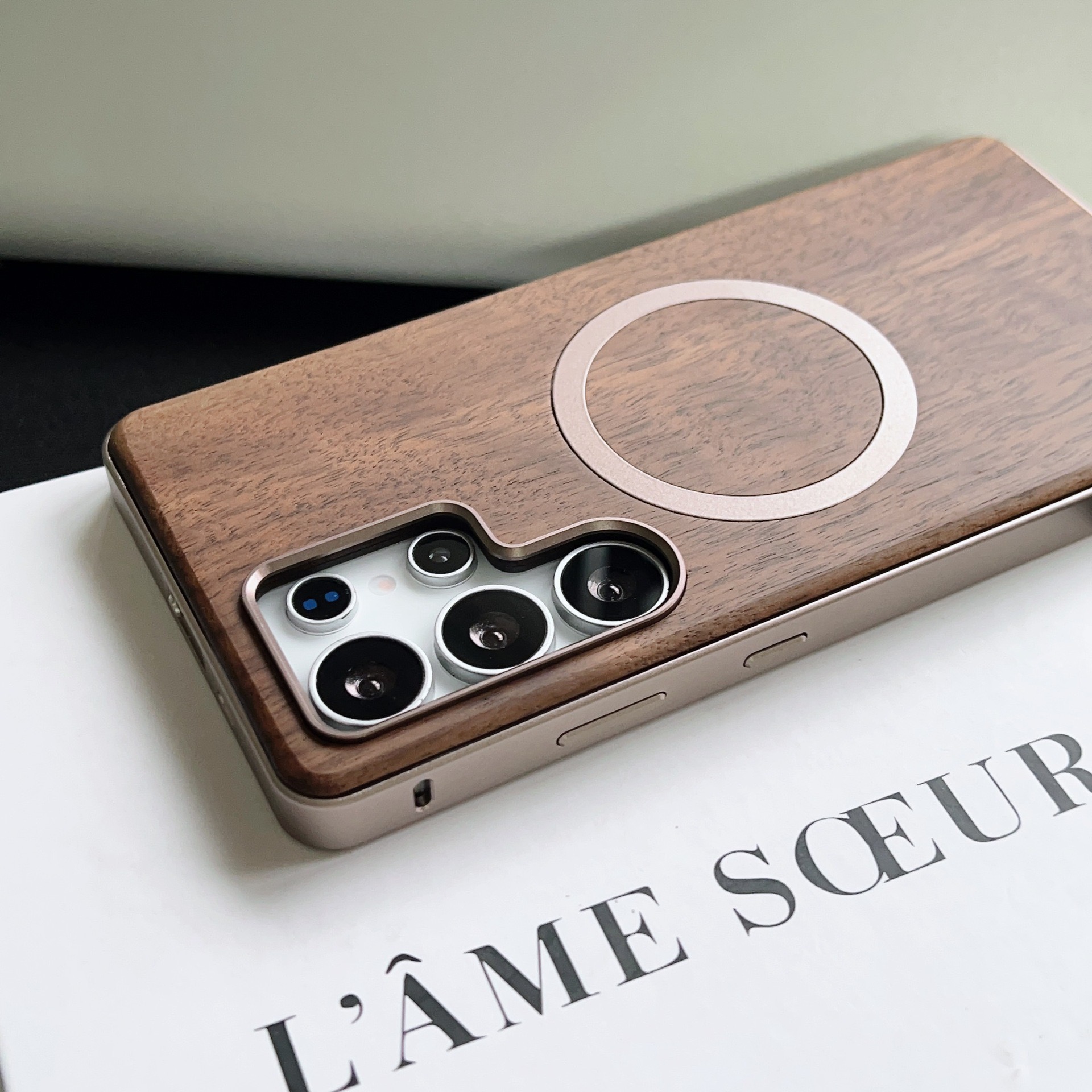 Walnut Metal Snap Frame Magnetic Phone Case