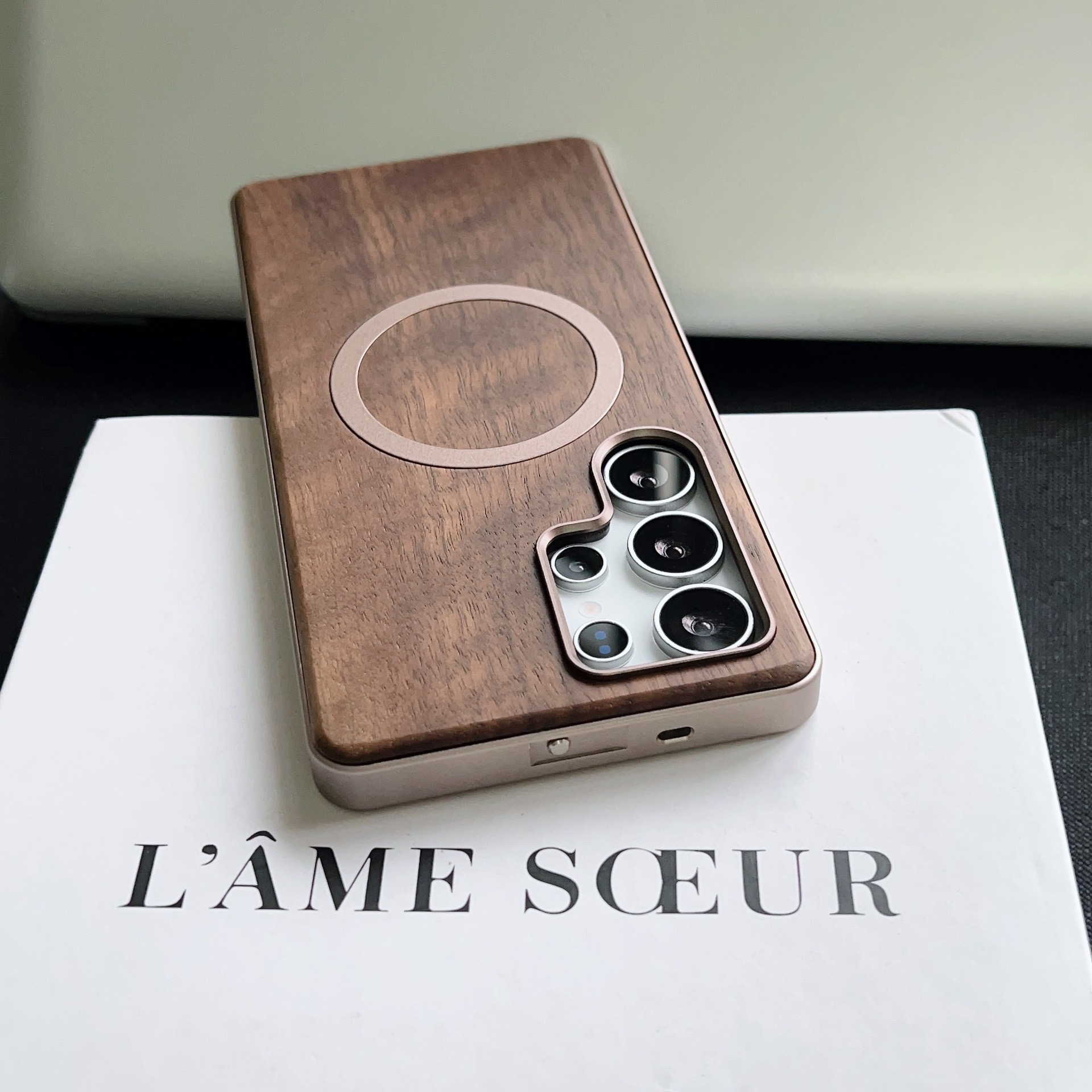 Walnut Metal Snap Frame Magnetic Phone Case