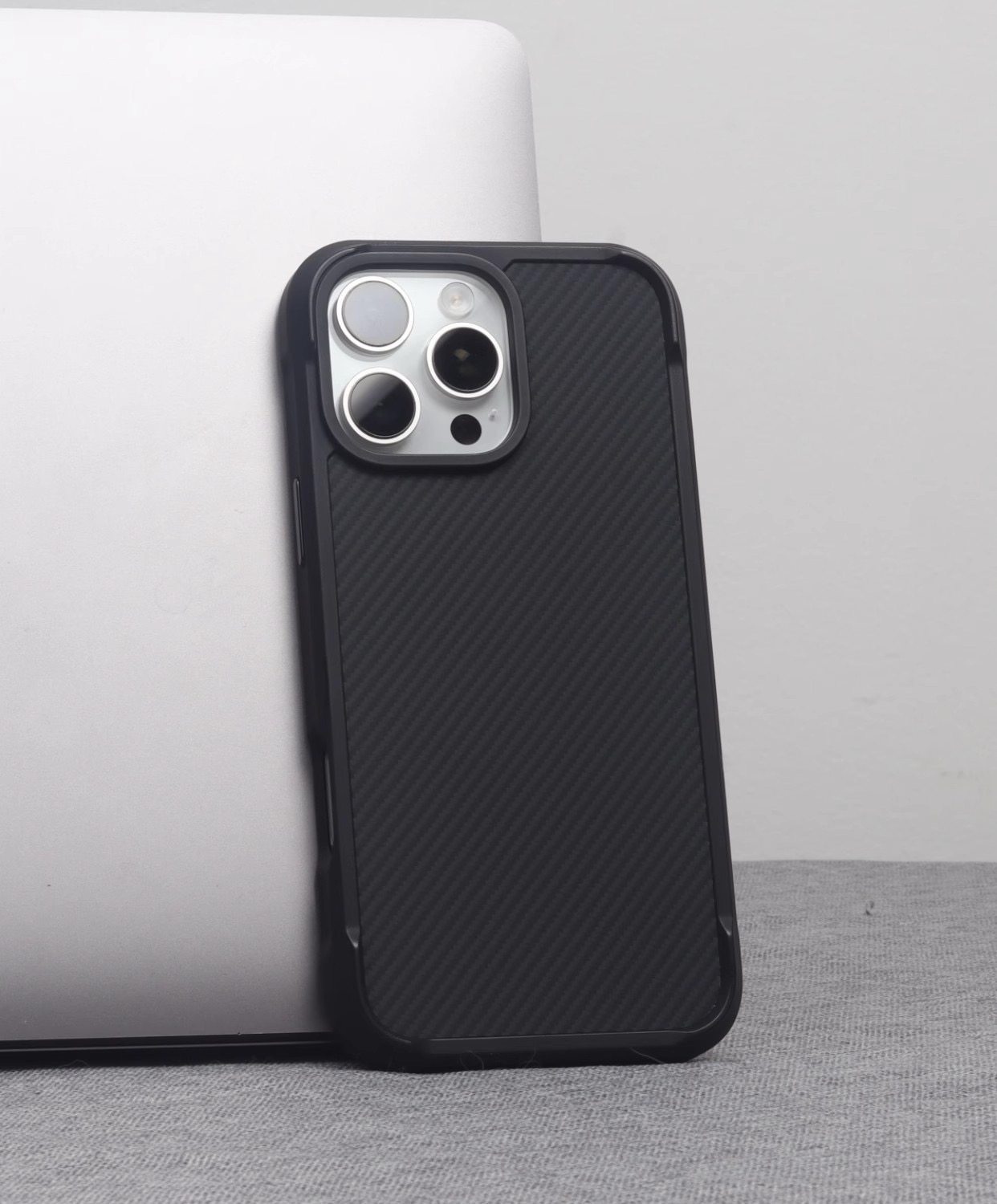 Kevlar Carbon Fiber Leather Anti-Fall Magnetic Phone Case