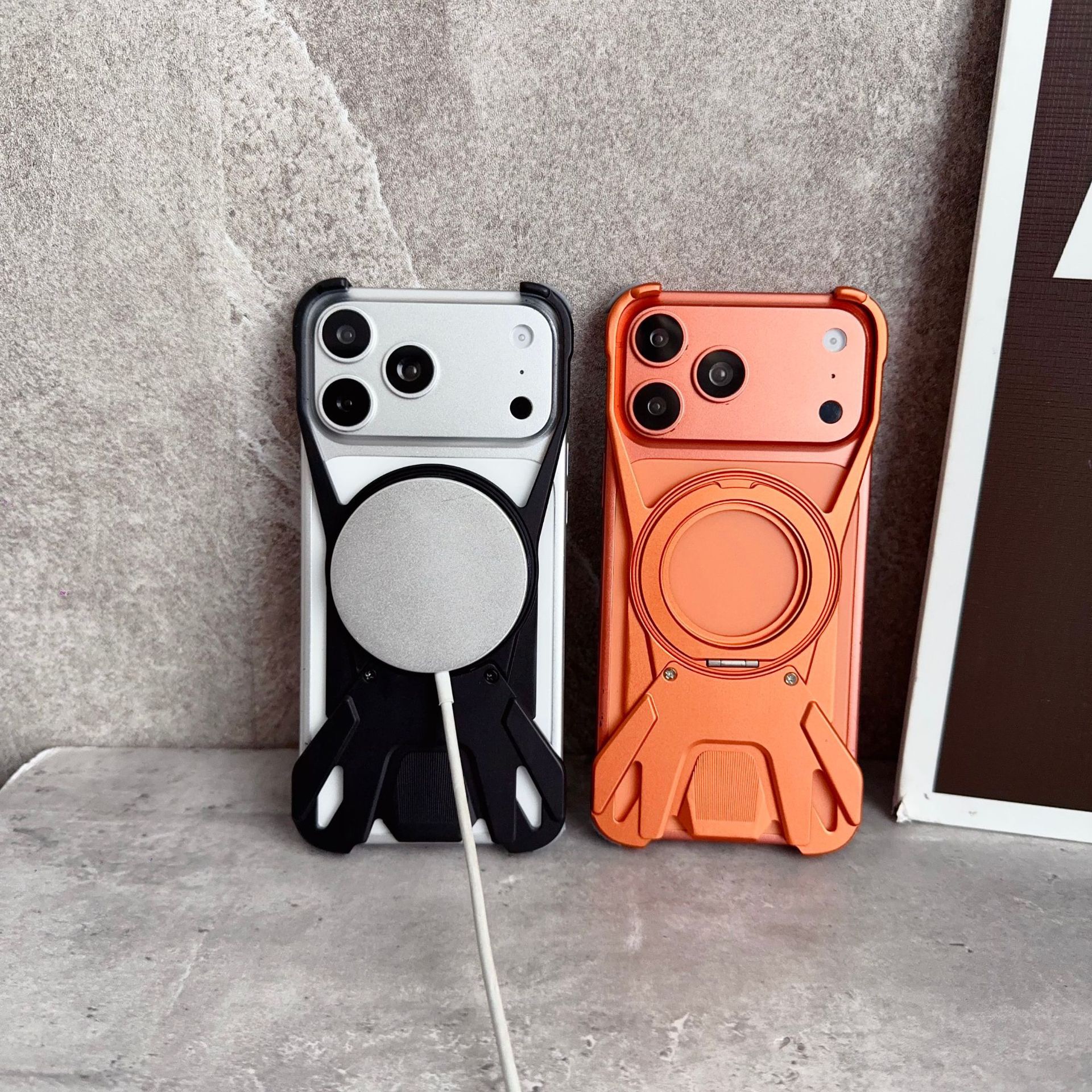 Metal Armor Sports Car Magnetic Rotating Phone Case