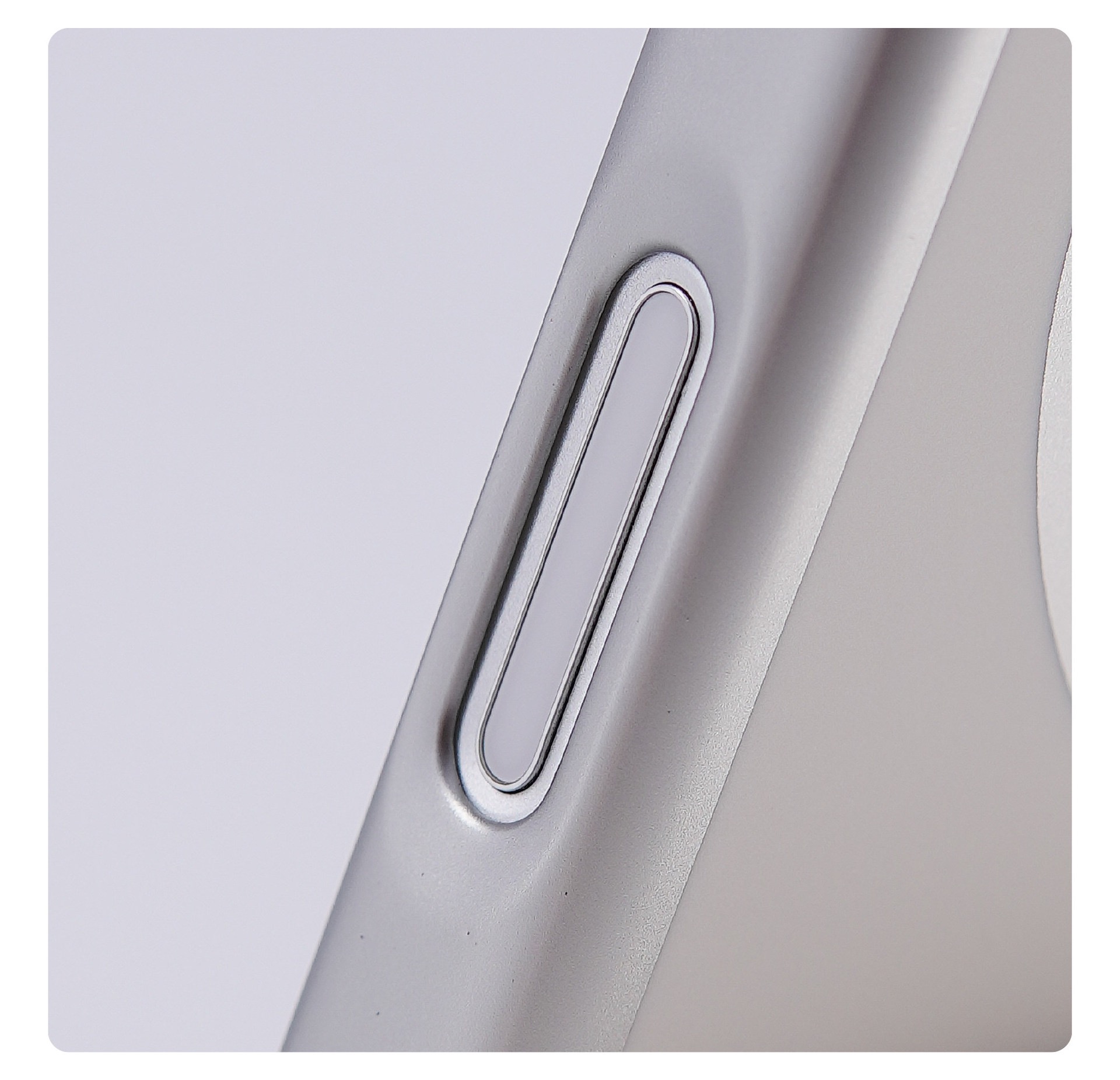 New Year Simple Solid Color Electroplated Magnetic Phone Case