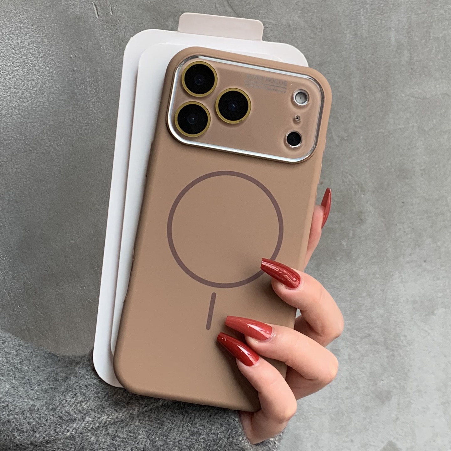 Large-view window anti-drop liquid silicone magnetic phone case