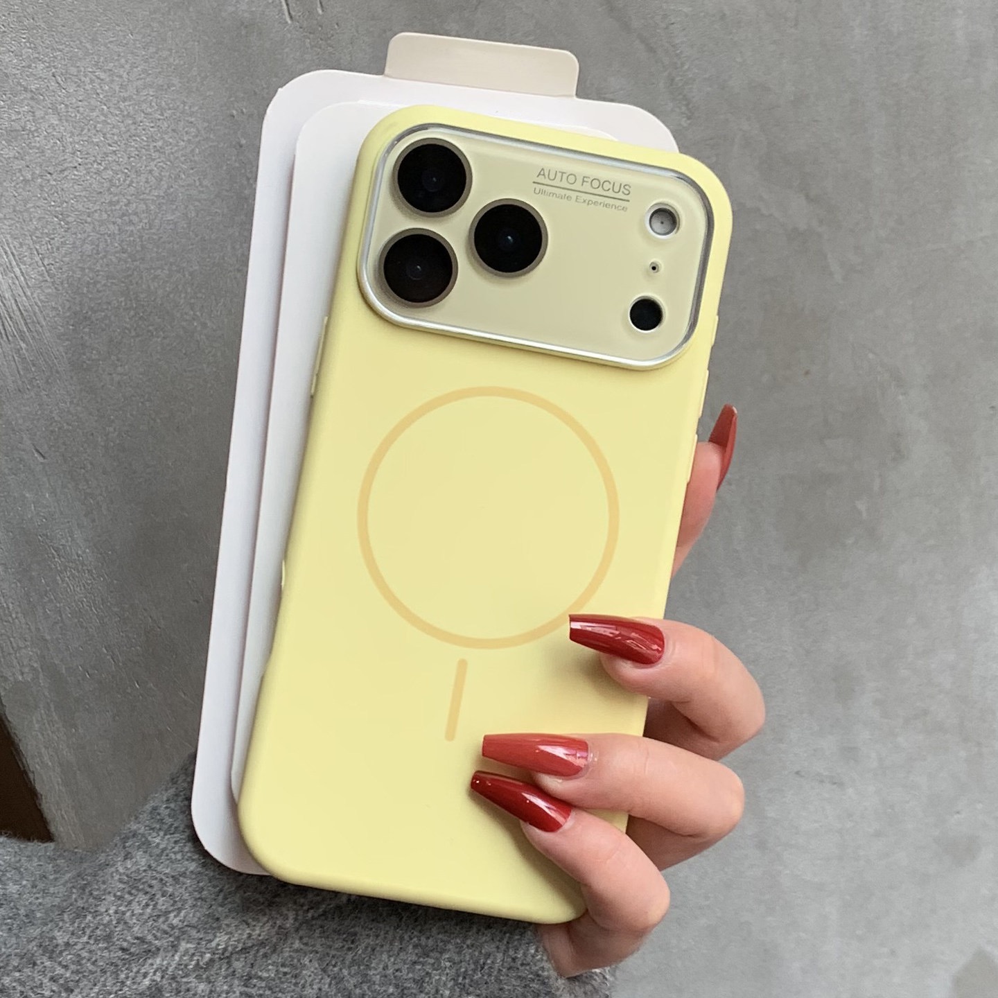 Large-view window anti-drop liquid silicone magnetic phone case