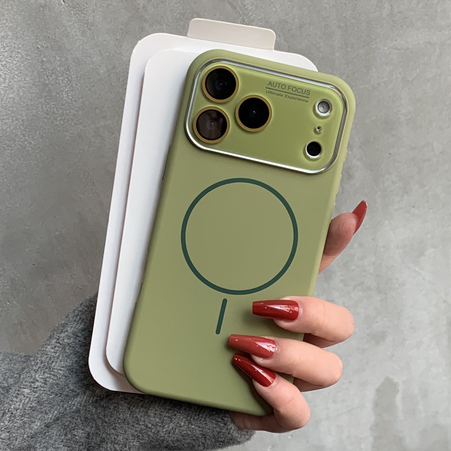 Large-view window anti-drop liquid silicone magnetic phone case