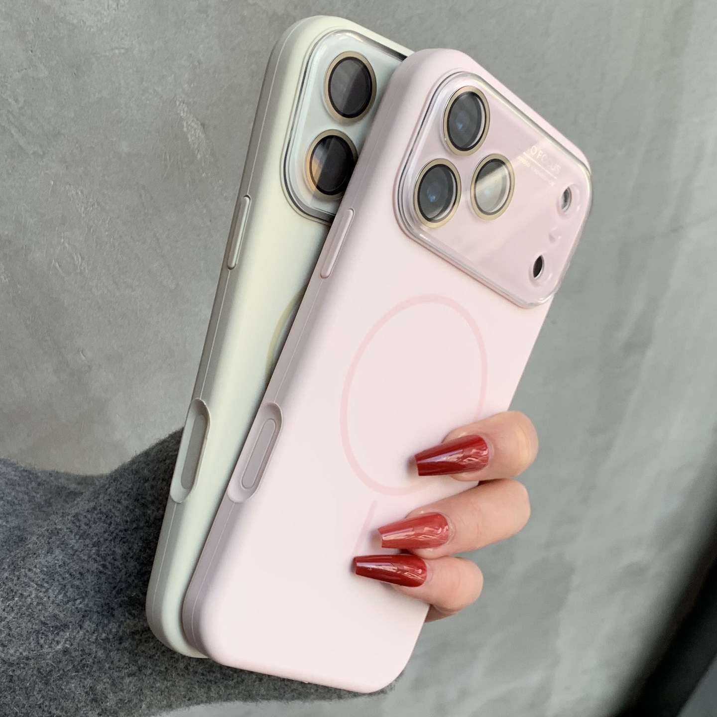 Large-view window anti-drop liquid silicone magnetic phone case