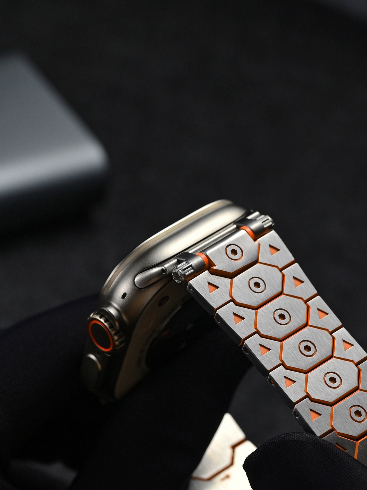 Titan MGD Compatible with Apple Watch bands 42/46/38/40/41/44/45/49mm New Magnetic Stainless Steel for iWatch Series 11 10 9 8 7 6 5 4 SE/Ultra 3-MGD CASE