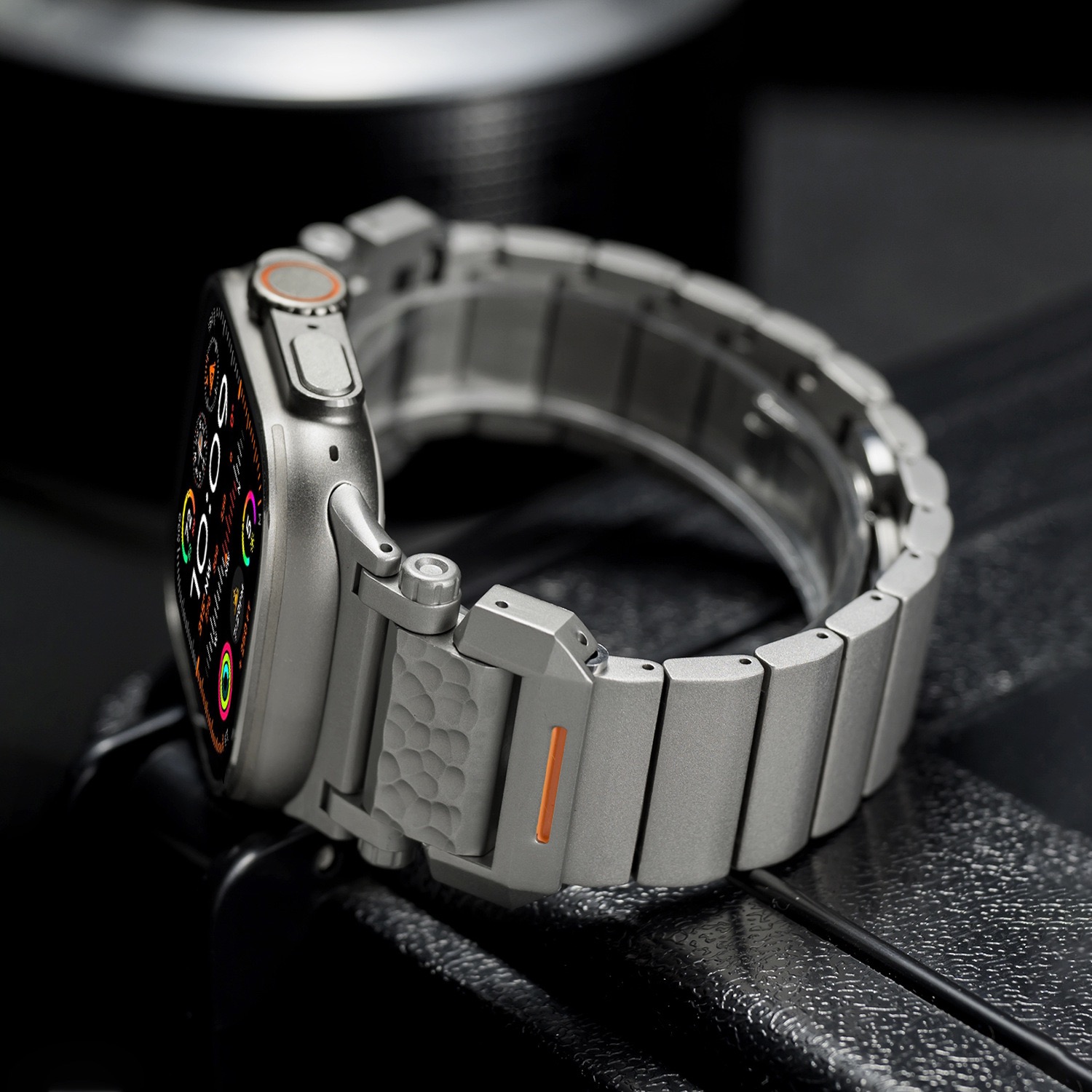 Titanium Hammered Pattern MGD Compatible with Apple Watch bands 42/46/38/40/41/44/45/49mm New Magnetic Stainless Steel for iWatch Series 11 10 9 8 7 6 5 4 SE/Ultra 3-MGD CASE