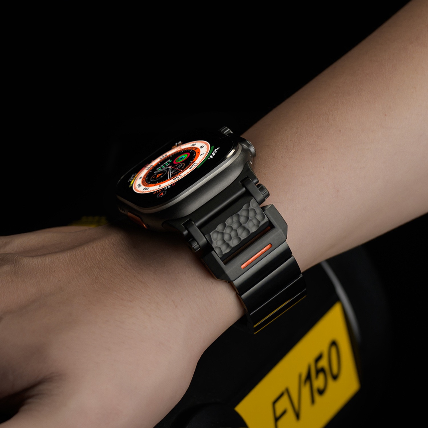 Titanium Hammered Pattern MGD Compatible with Apple Watch bands 42/46/38/40/41/44/45/49mm New Magnetic Stainless Steel for iWatch Series 11 10 9 8 7 6 5 4 SE/Ultra 3-MGD CASE