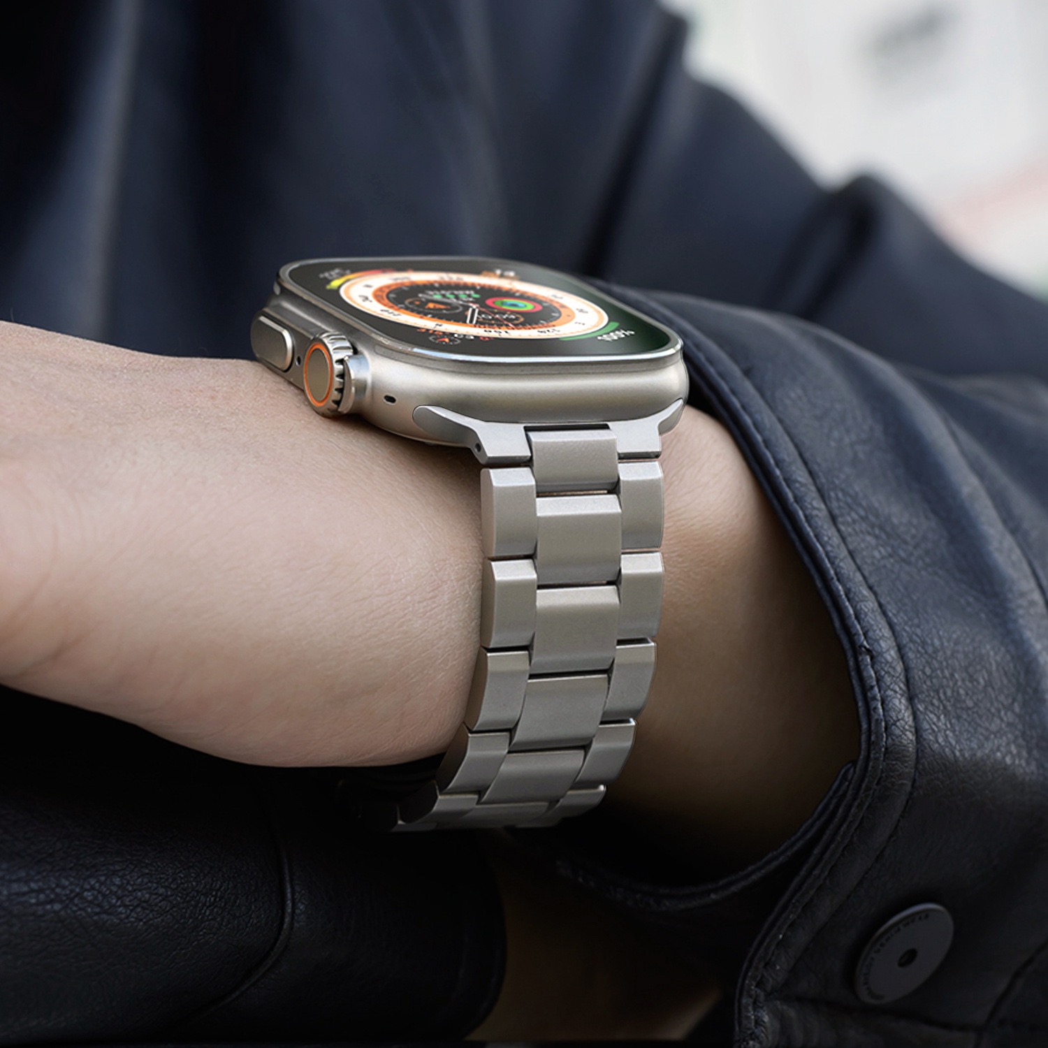 Suitable for Apple Watch bands metal S9 quick-release three-link stainless steel 42/46/38/40/41/44/45/49mm Series 11 10 9 8 7 6 5 4 SE/Ultra 3-MGD CASE