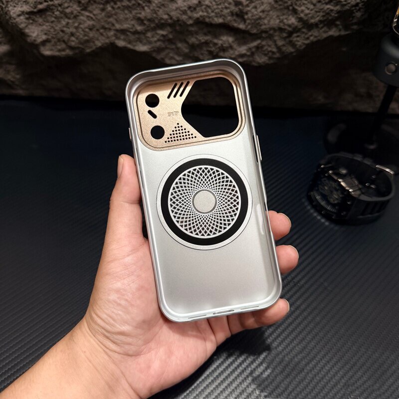 Mecha-style cooling magnetic frosted phone case
