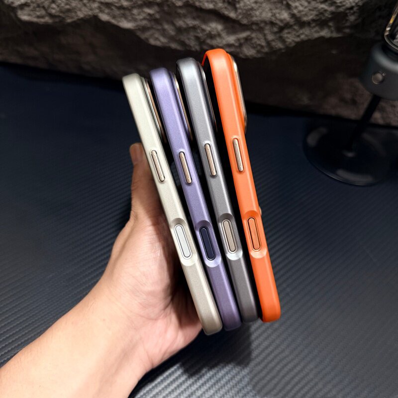 Mecha-style cooling magnetic frosted phone case