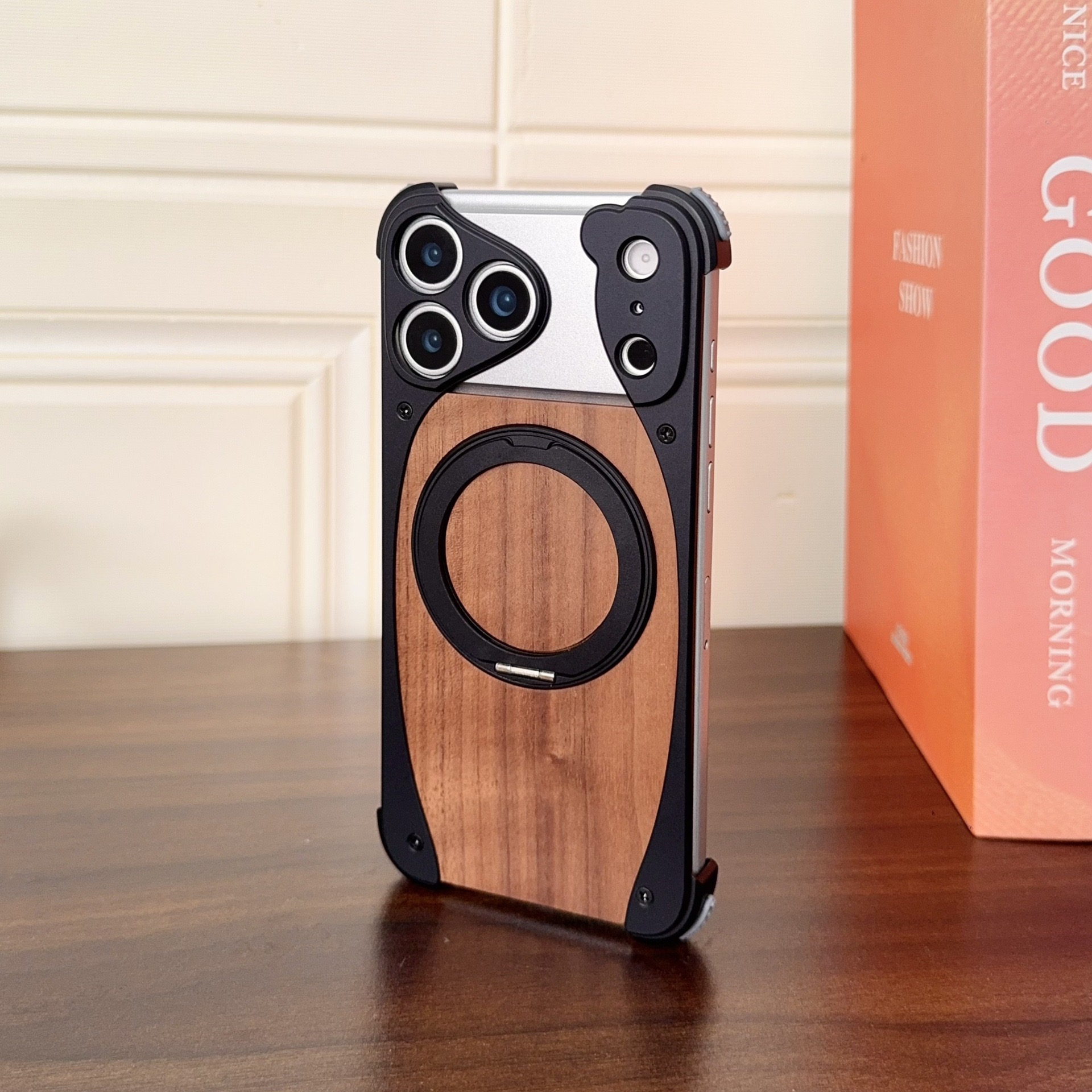 Unique spliced ​​metal walnut wood magnetic phone case