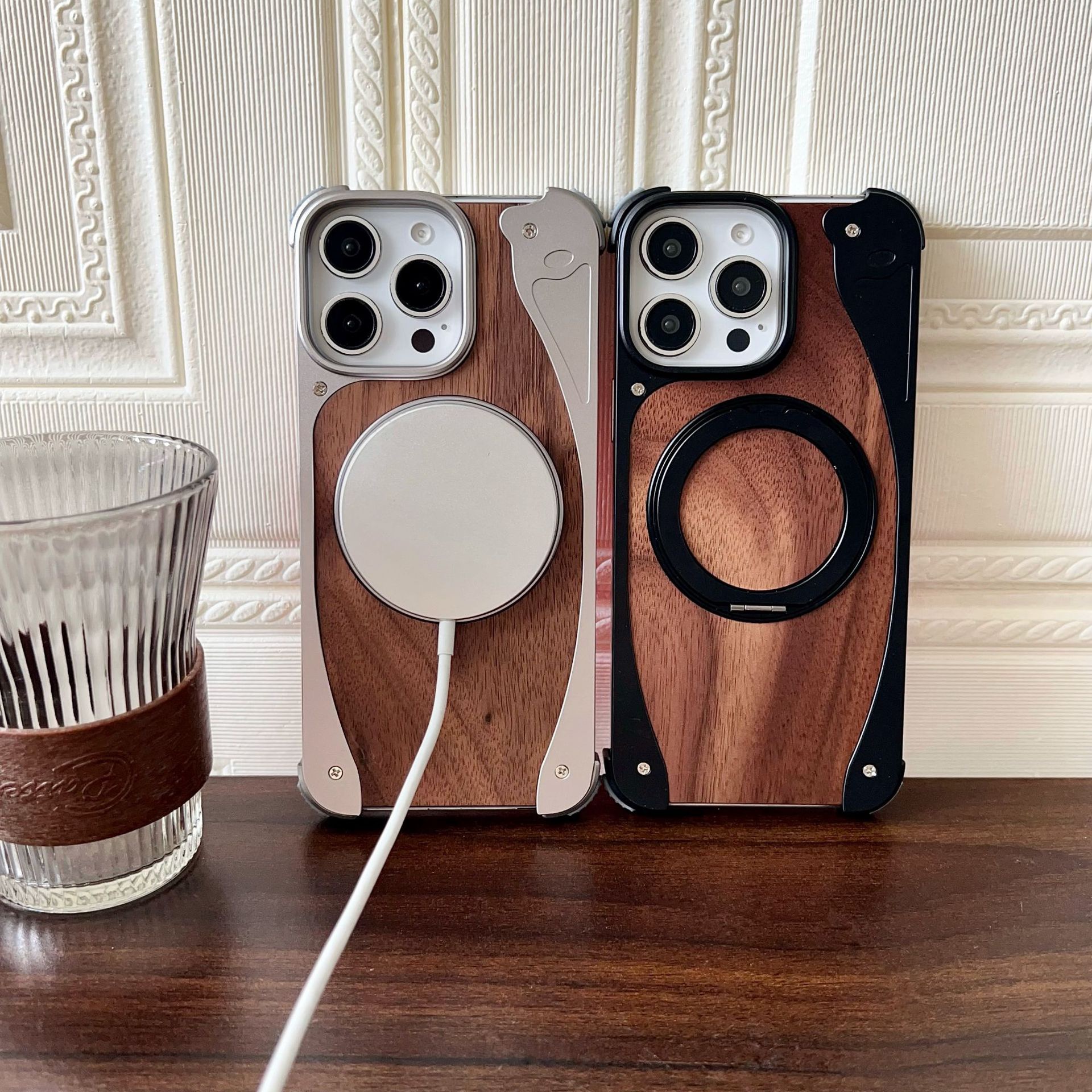 Unique spliced ​​metal walnut wood magnetic phone case