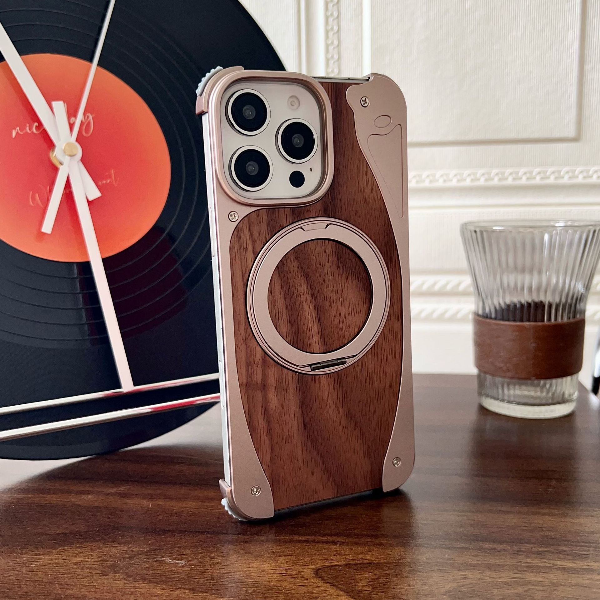 Unique spliced ​​metal walnut wood magnetic phone case