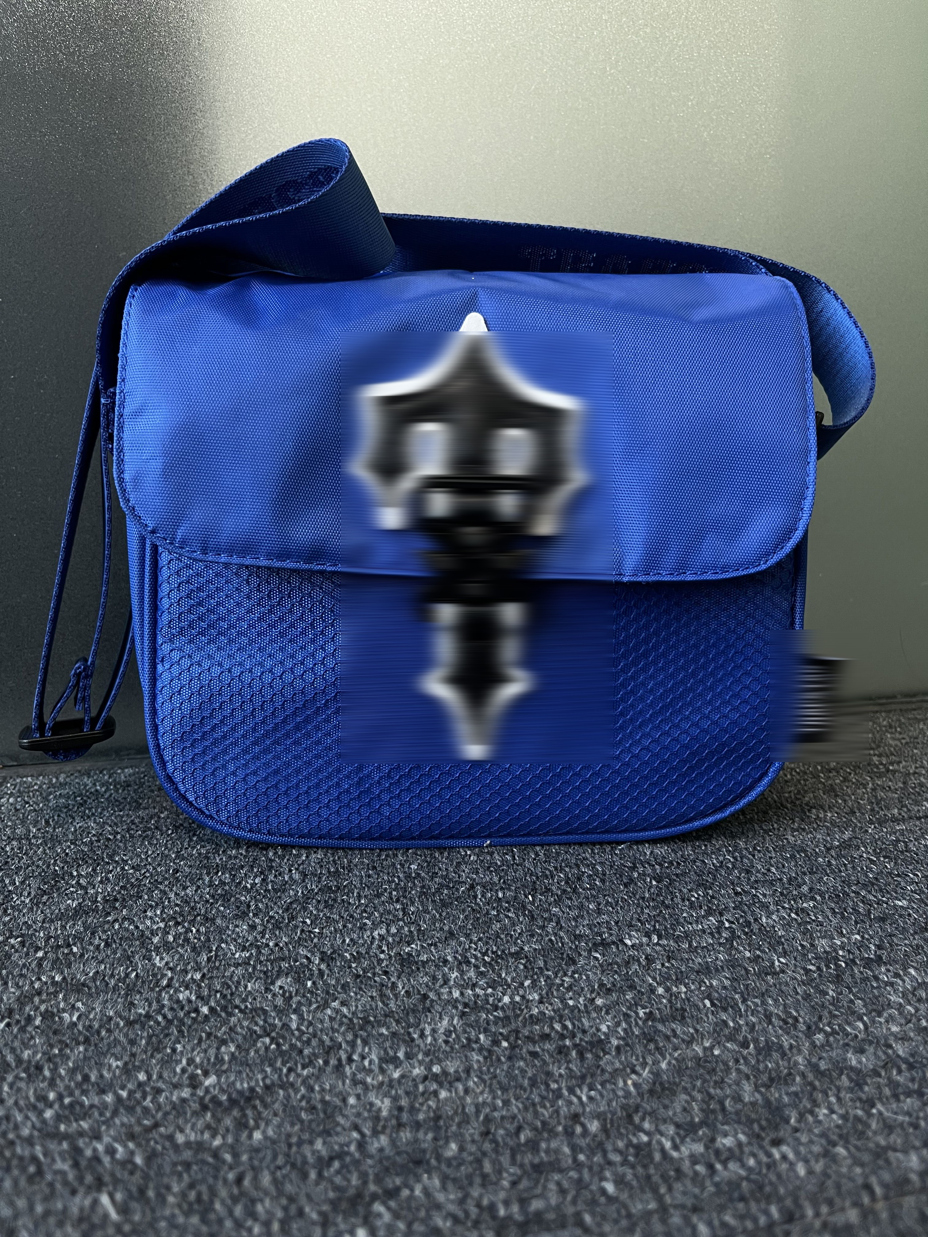 IRONGATE T CROSS-BODY BAG 1.0 - BLUE POUCH