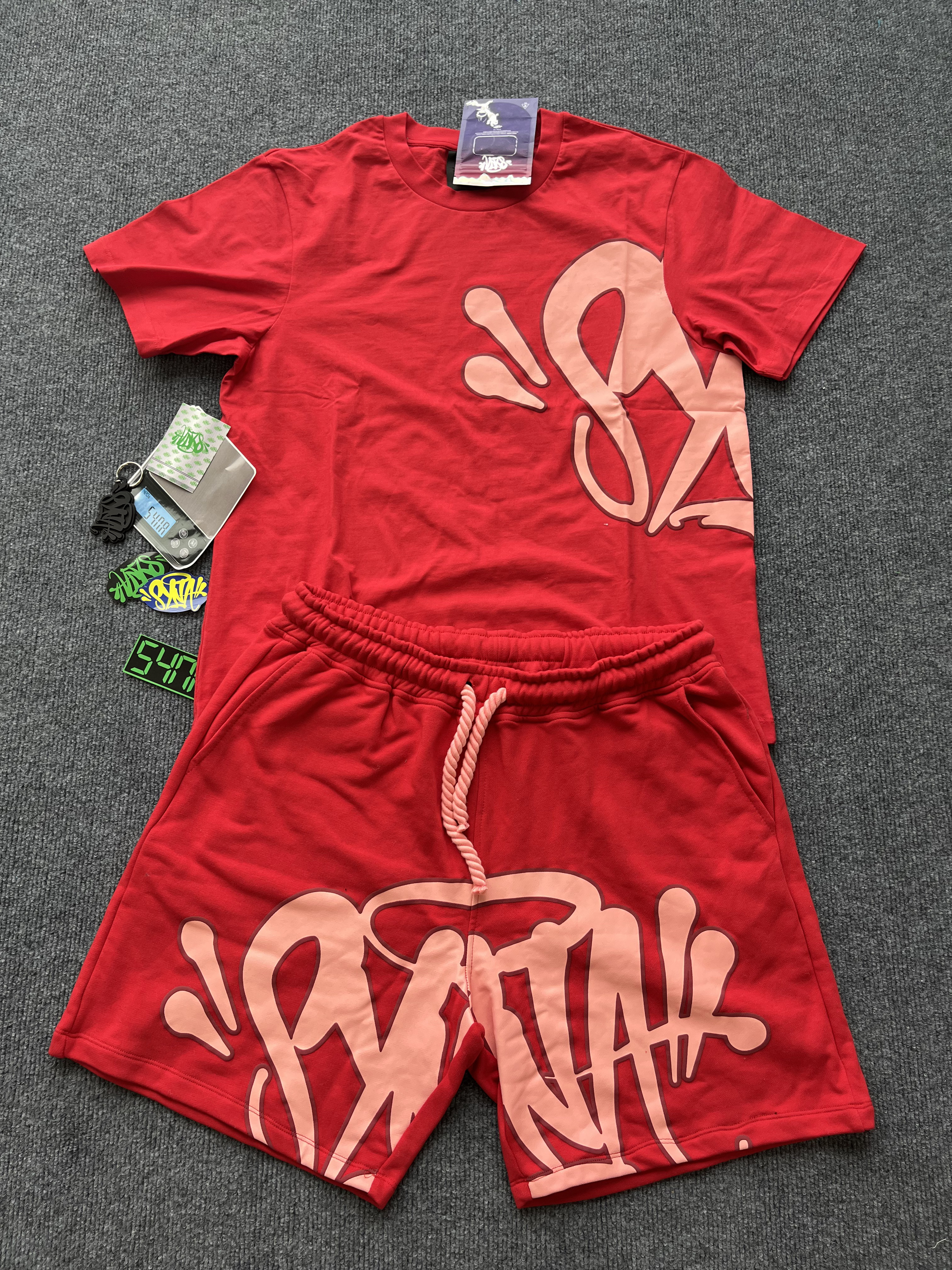 SYNA T-SHIRT & SHORTS LOGO SET RED