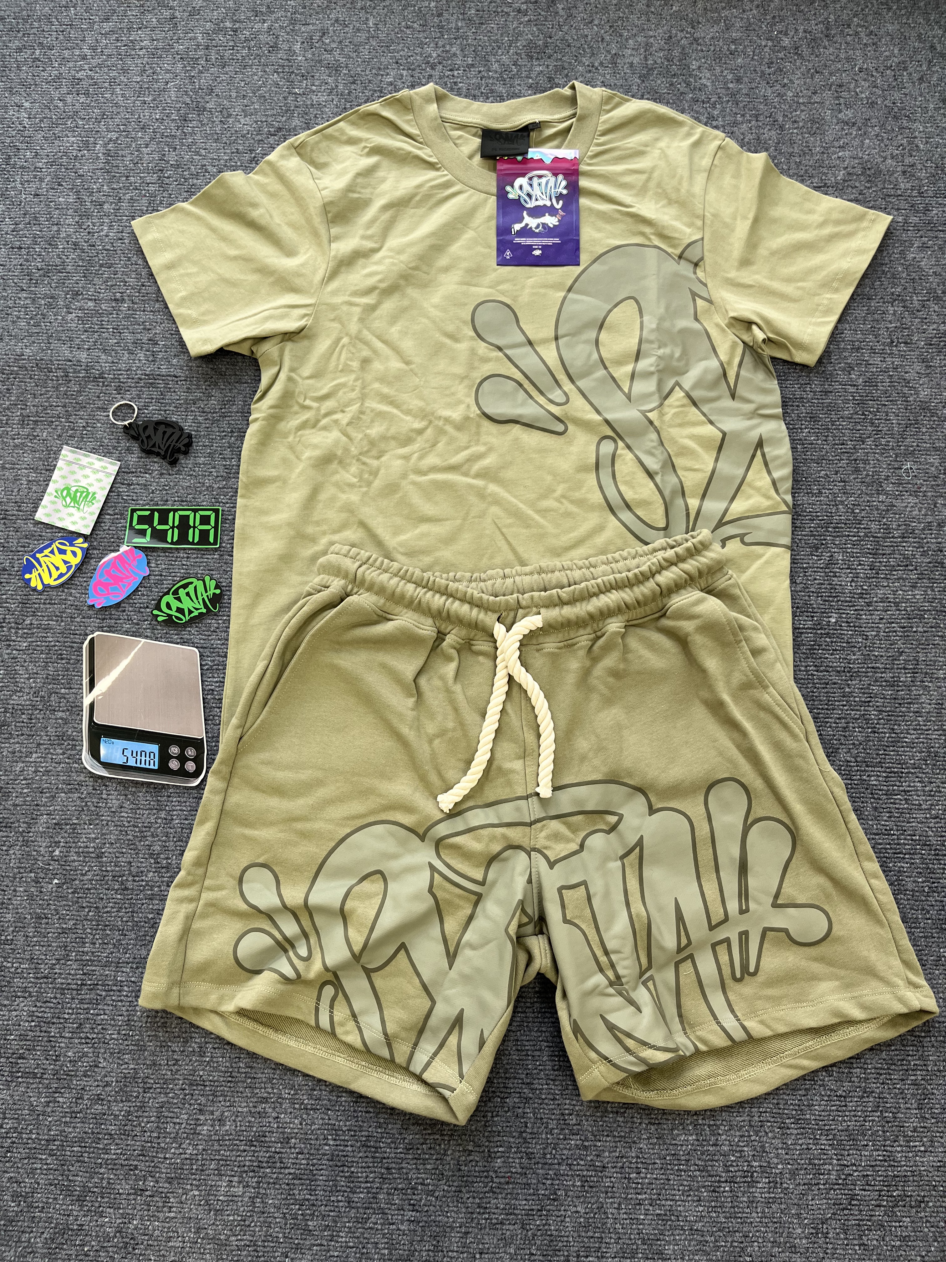 SYNA T-SHIRT & SHORTS LOGO SET GREEN