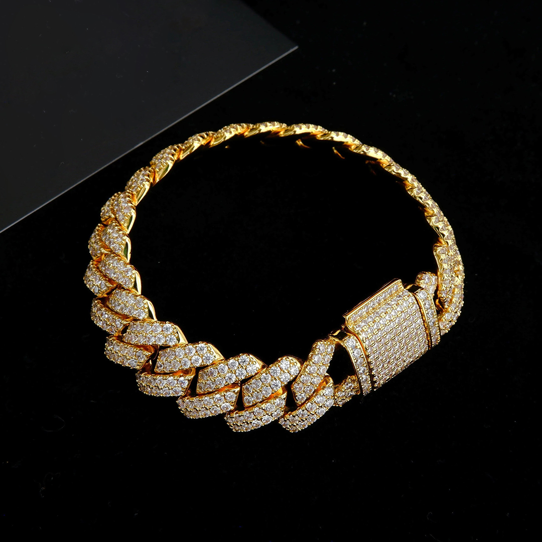 New Seamless Rhombic BlingBling Bracelet in Gold-Plated