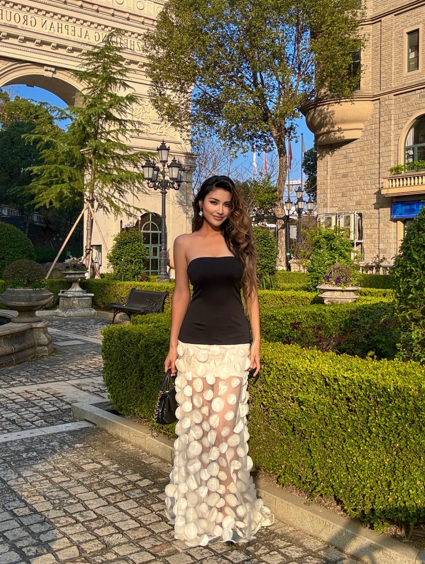 Falzer Sleeveless Netting Wafer Maxi Dress