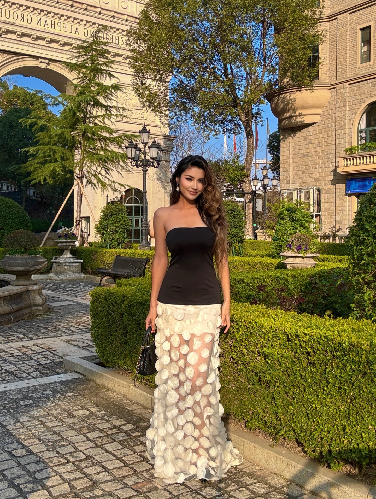 Falzer Sleeveless Netting Wafer Maxi Dress