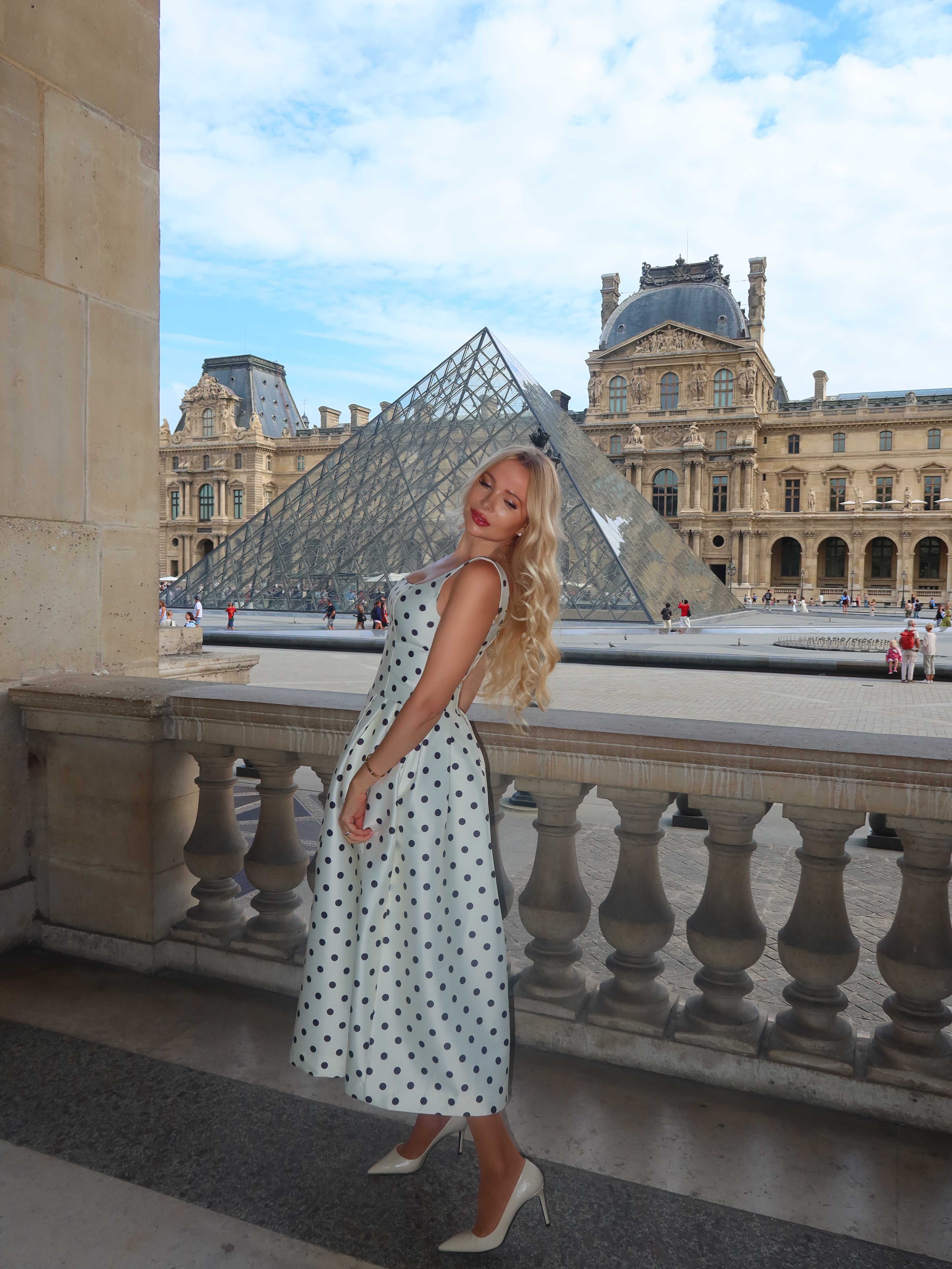 Zada Sleeveless Wave Point Maxi Dress
