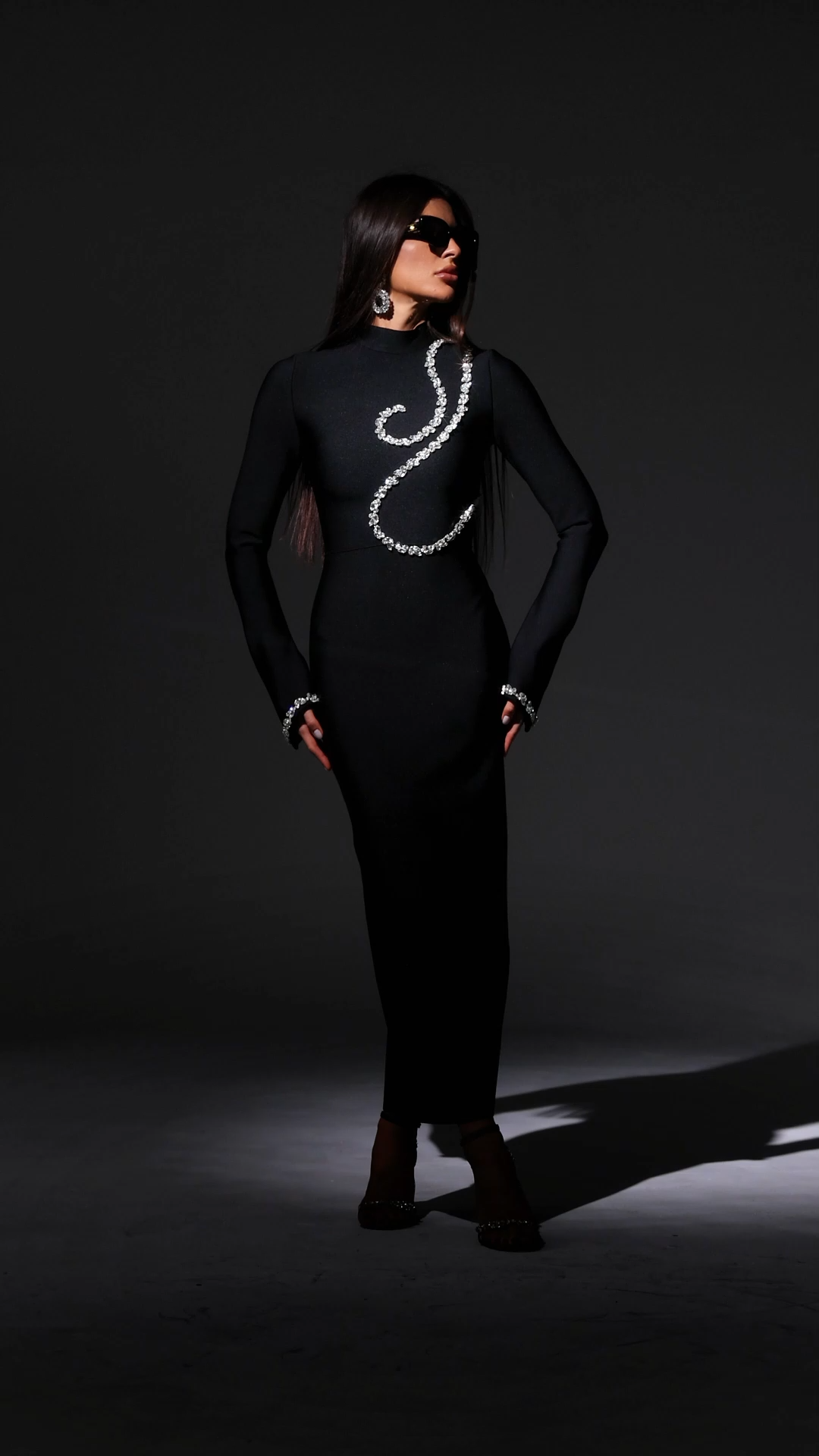 Hutuny Diamond Setting Long Sleeve Bandage Maxi Dress
