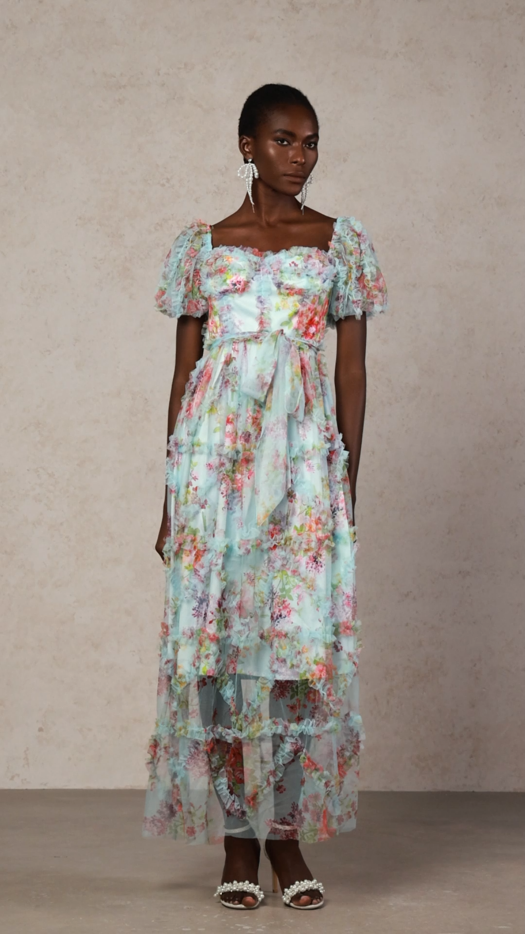 Eurin Short Sleeves Floral Printed Midi Dress