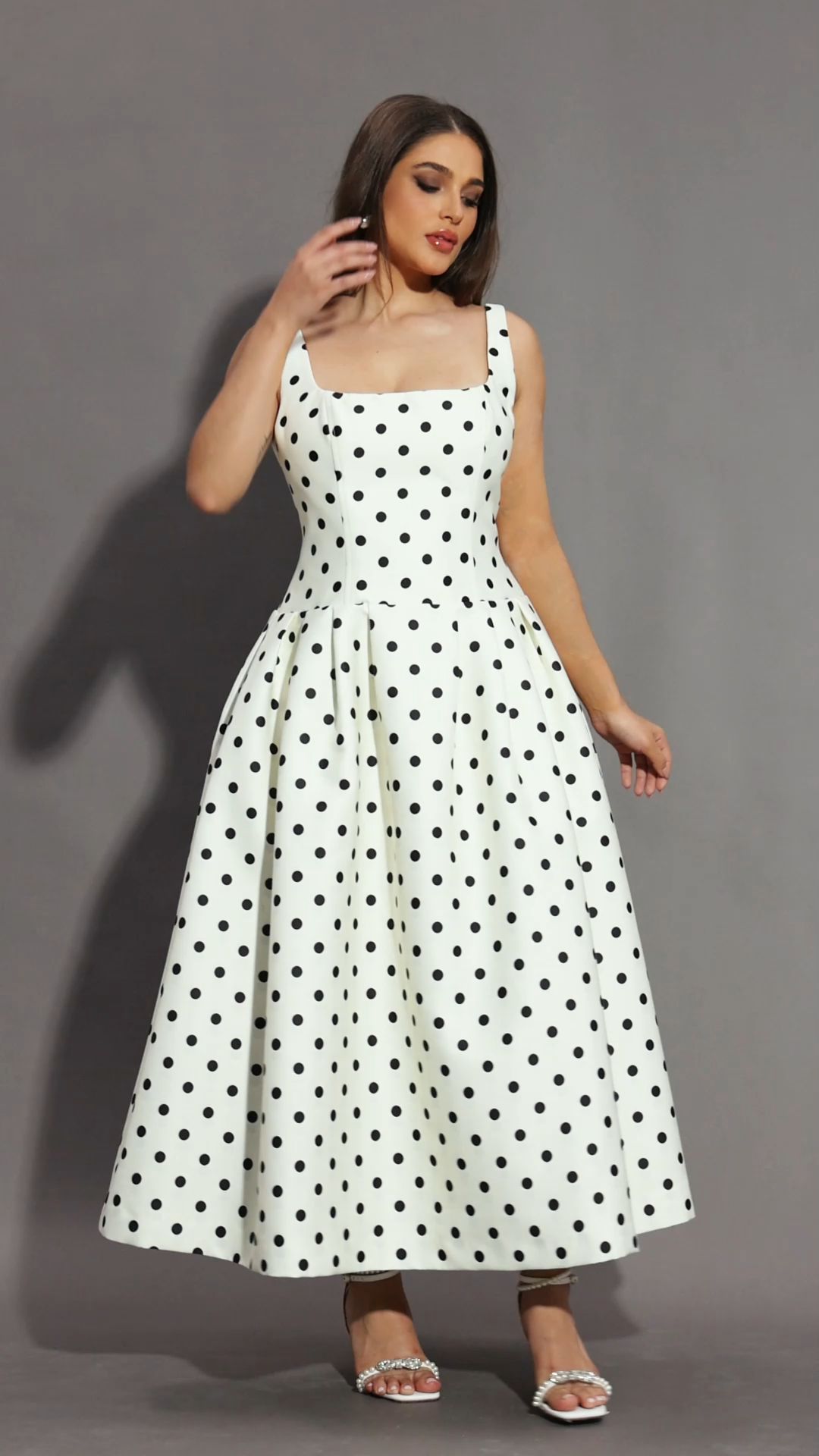 Zada Sleeveless Wave Point Maxi Dress