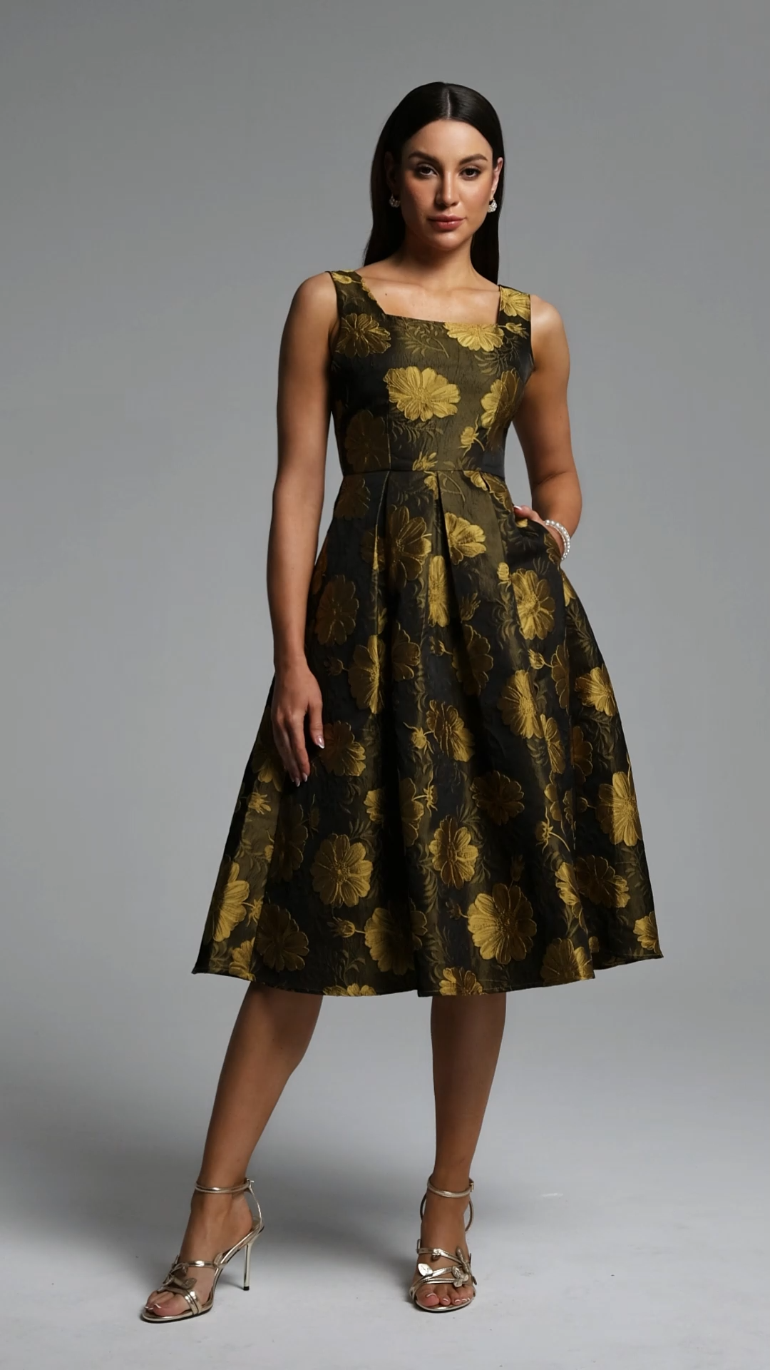 Glera Elegant Tailored Sleeveless Square Neck Pleated Floral Midi Dress