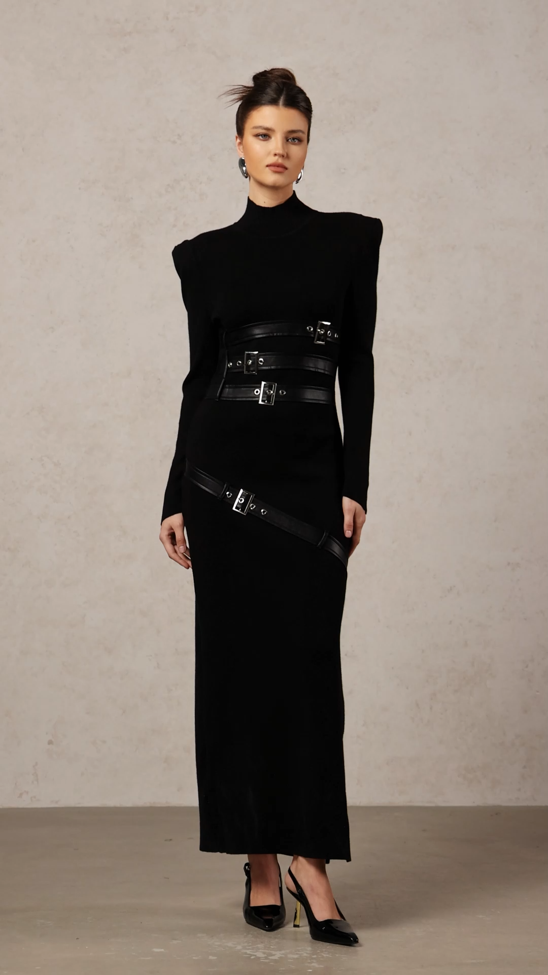 Daphne Edgy Contour Long Sleeve Leather Belt Knit Maxi Dress