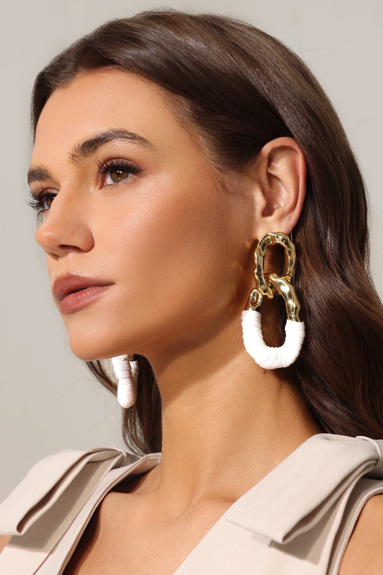 Naja Entangle Artificial Leather Annular Earrings