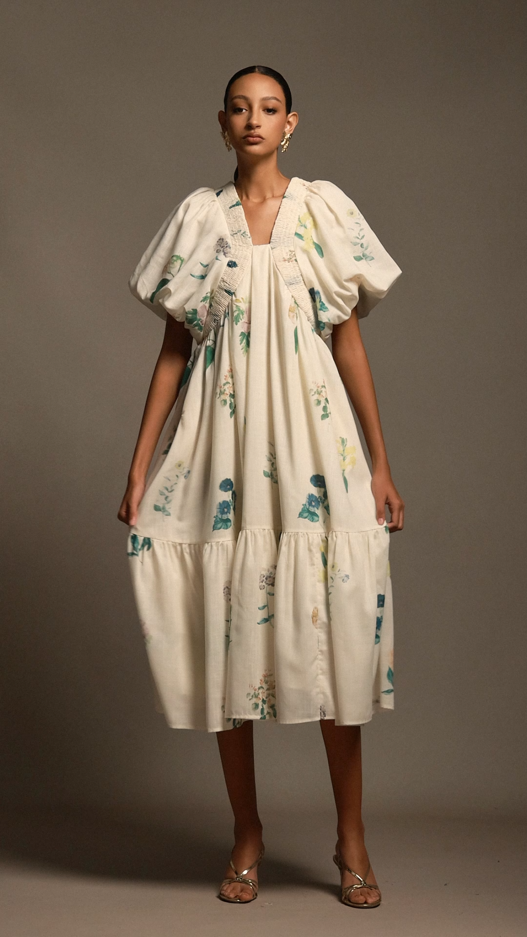 Merrit Short Sleeves Floral Printed Midi Dress