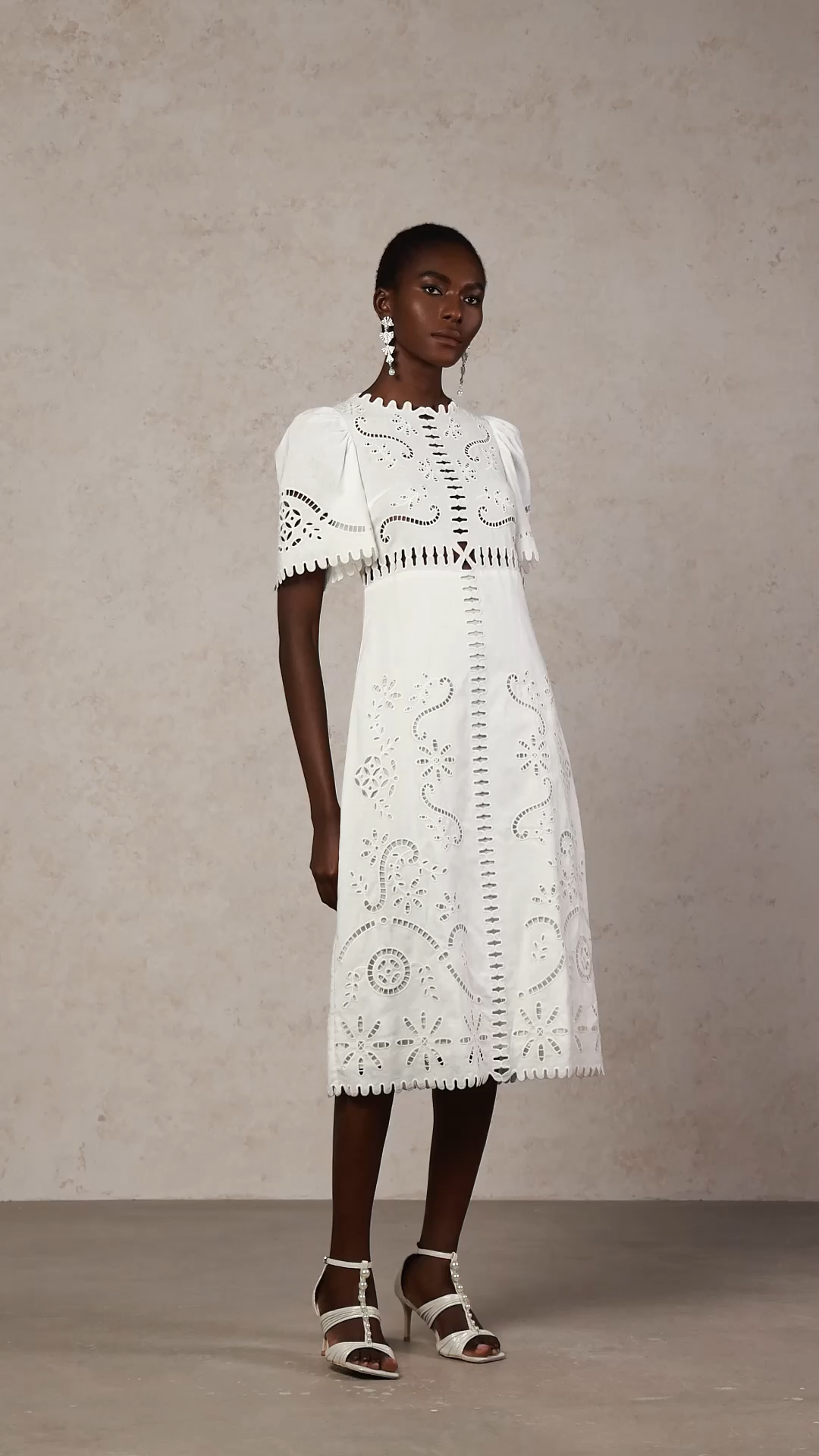 Kimaya Short Sleeves Hollow Out Midi Dress