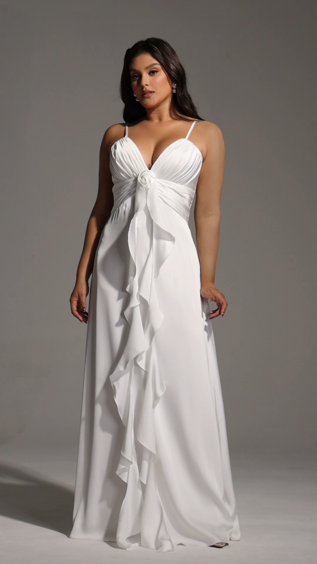 Yvonne Sleeveless V-Neck Flowers Flounce Maxi Dress